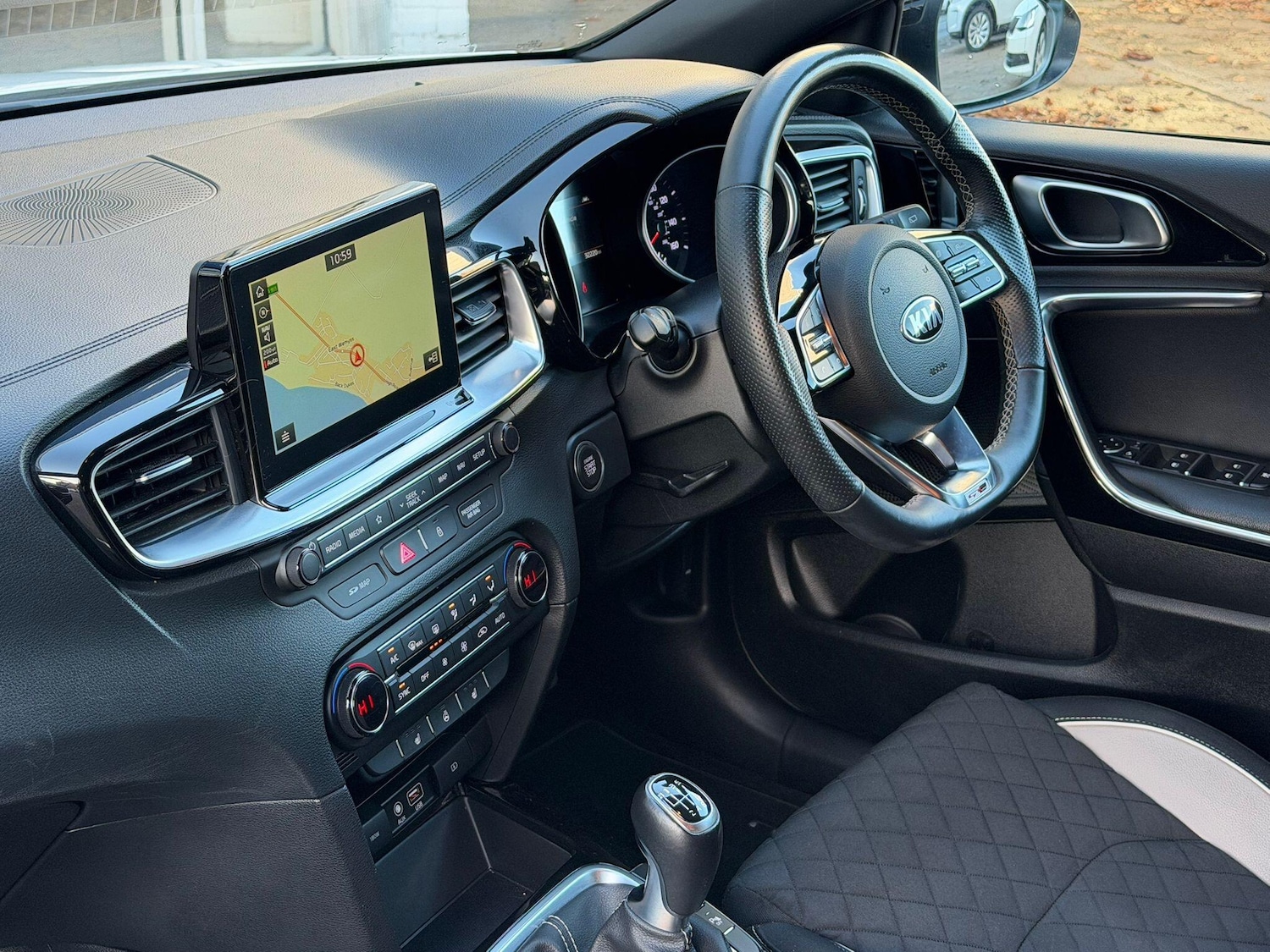 Used Kia Ceed 2019 for sale - 76689516: Photo 4