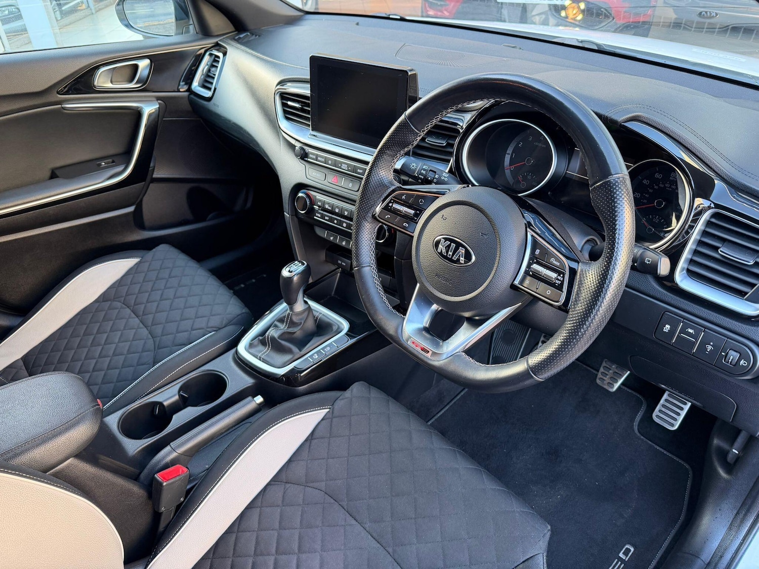 Used Kia Ceed 2019 for sale - 76689516: Photo 7