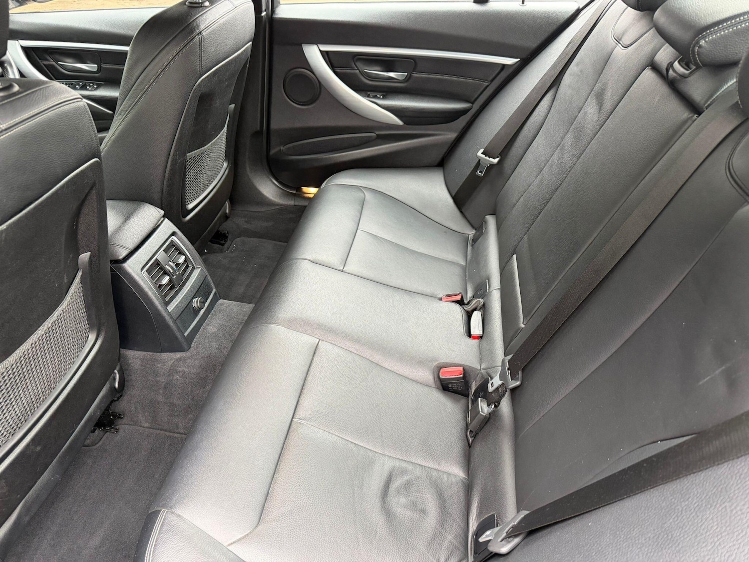 Used BMW 3 Series 2016 for sale - 77202592: Photo 11