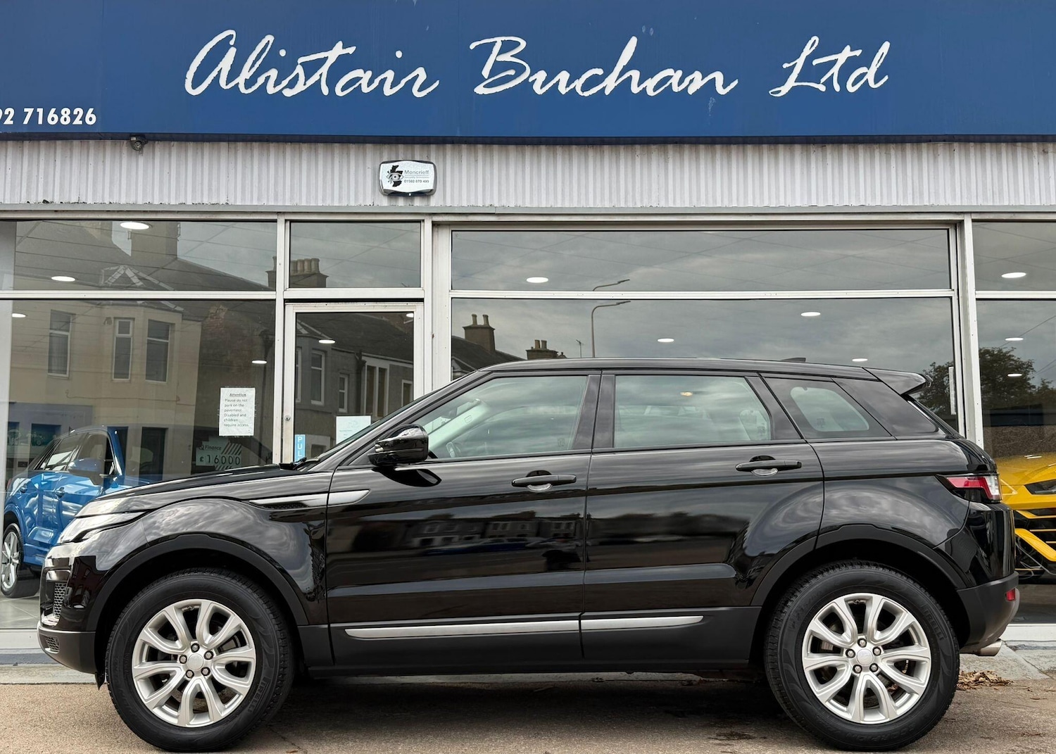 Used Land Rover Range Rover Evoque 2018 for sale - 76647619: Photo 2