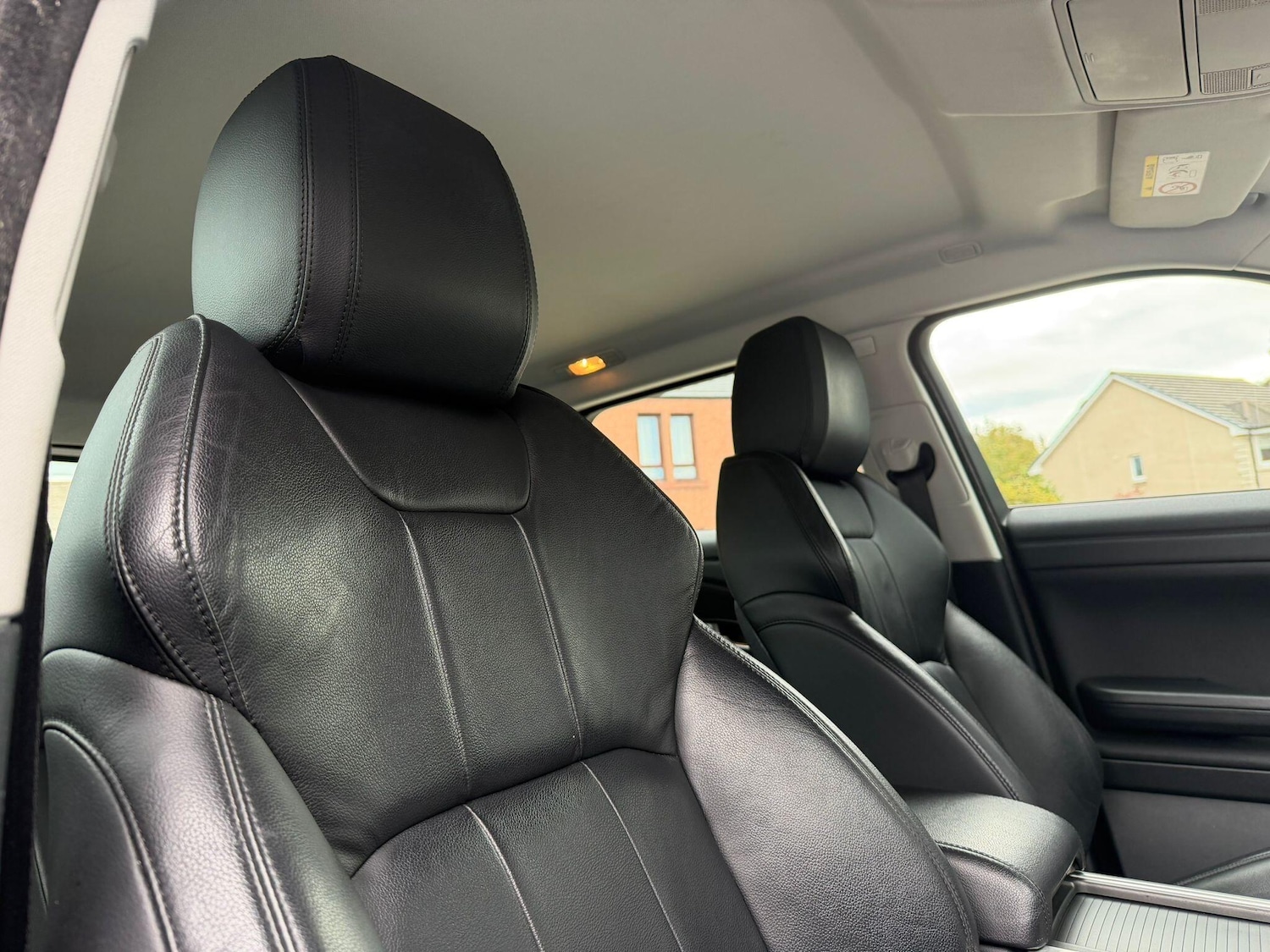 Used Land Rover Range Rover Evoque 2018 for sale - 76647619: Photo 8