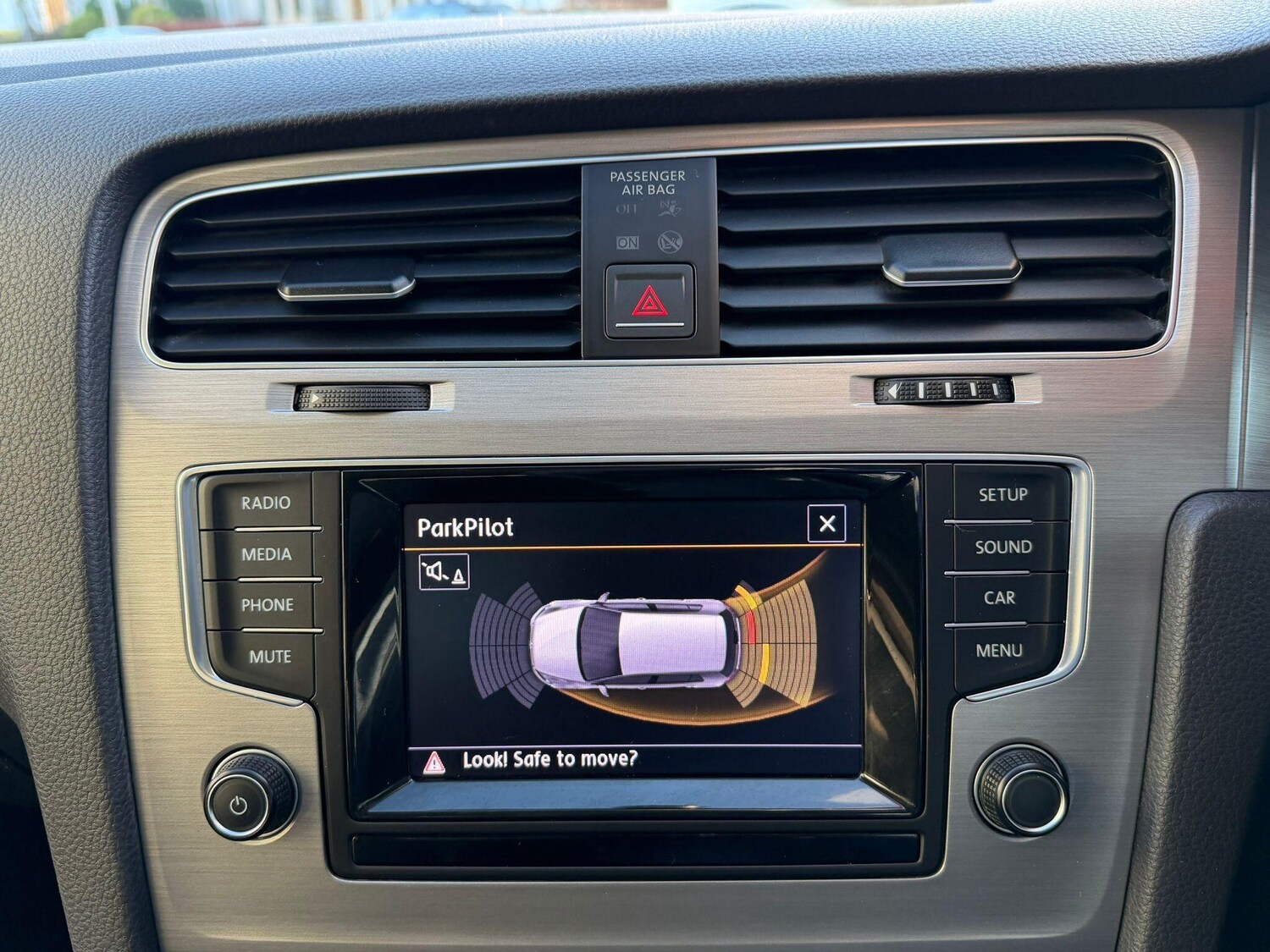 Used Volkswagen Golf 2015 for sale - 76647493: Photo 18