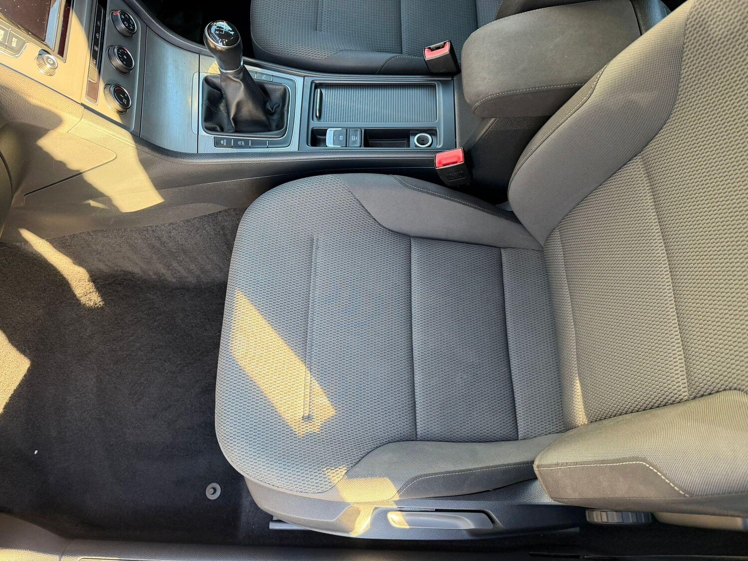 Used Volkswagen Golf 2015 for sale - 76647493: Photo 28