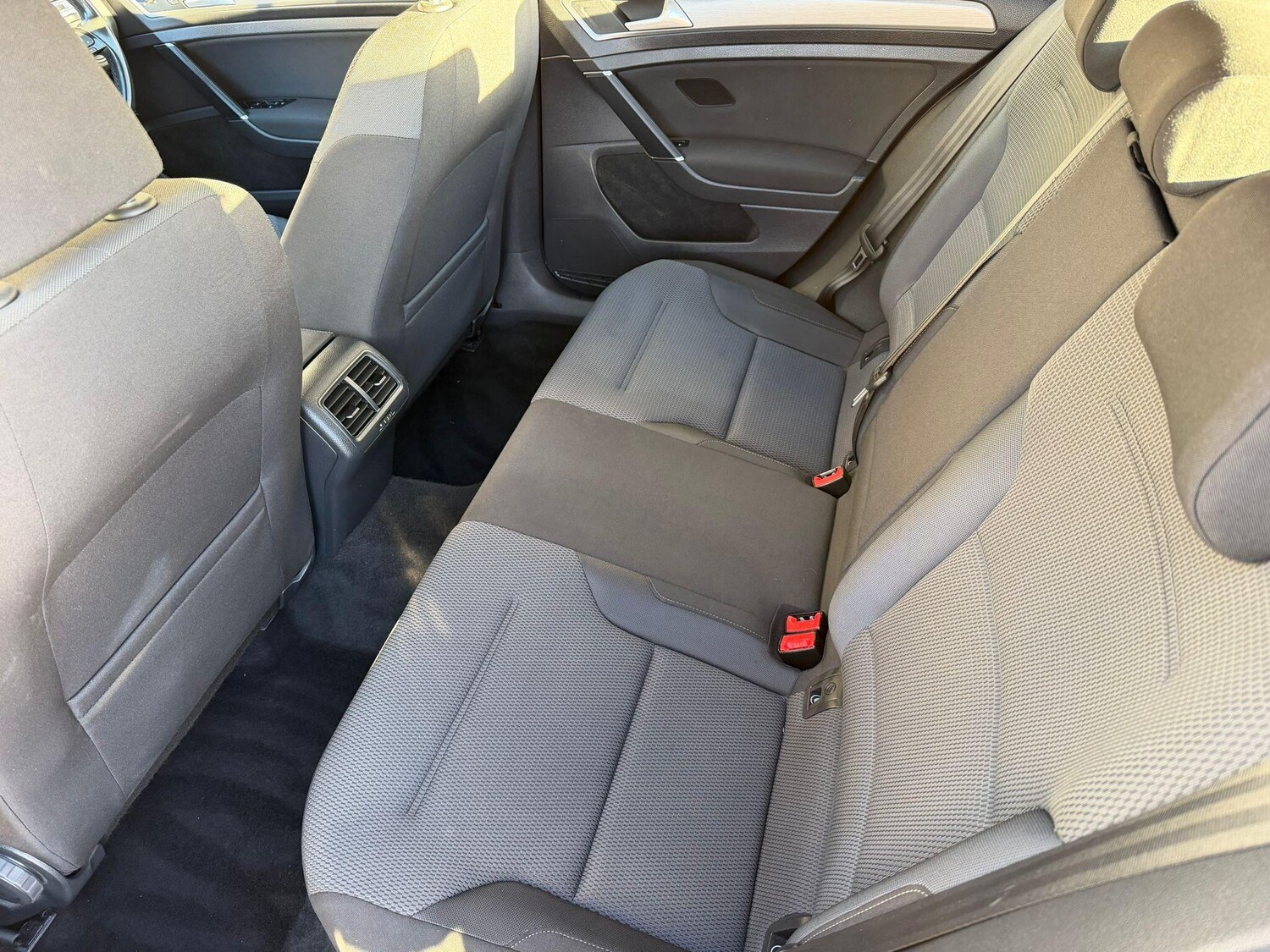 Used Volkswagen Golf 2015 for sale - 76647493: Photo 9