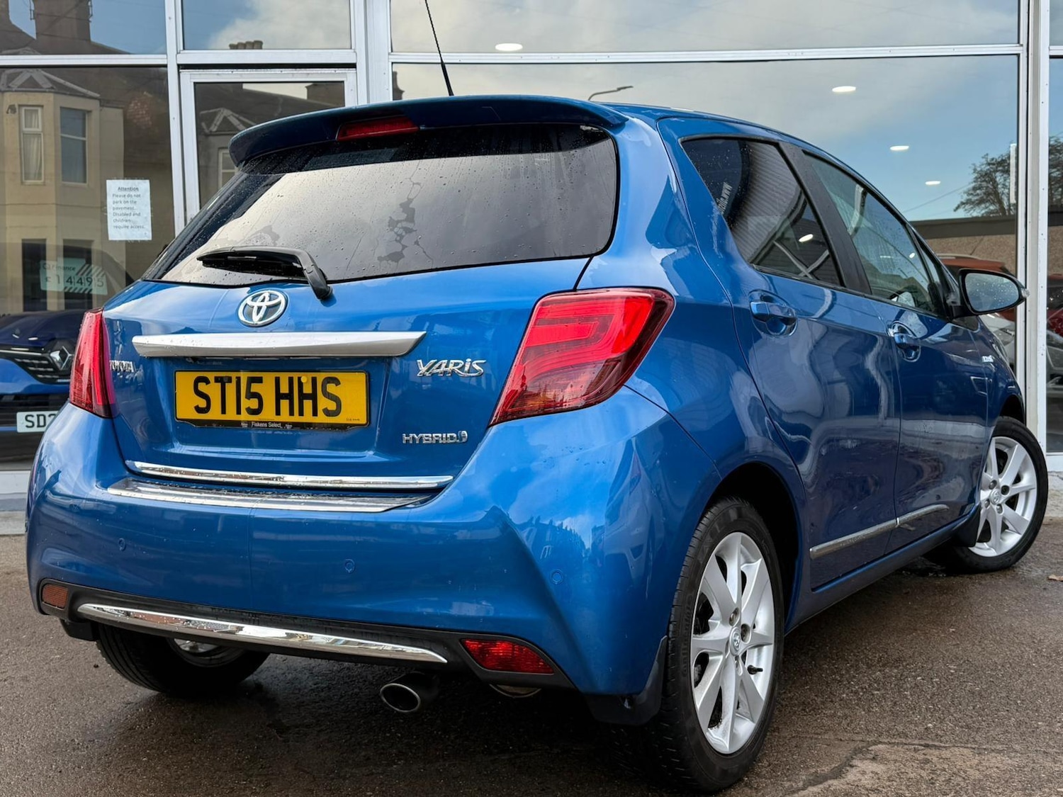 Used Toyota Yaris for sale - 77883025: Photo 2