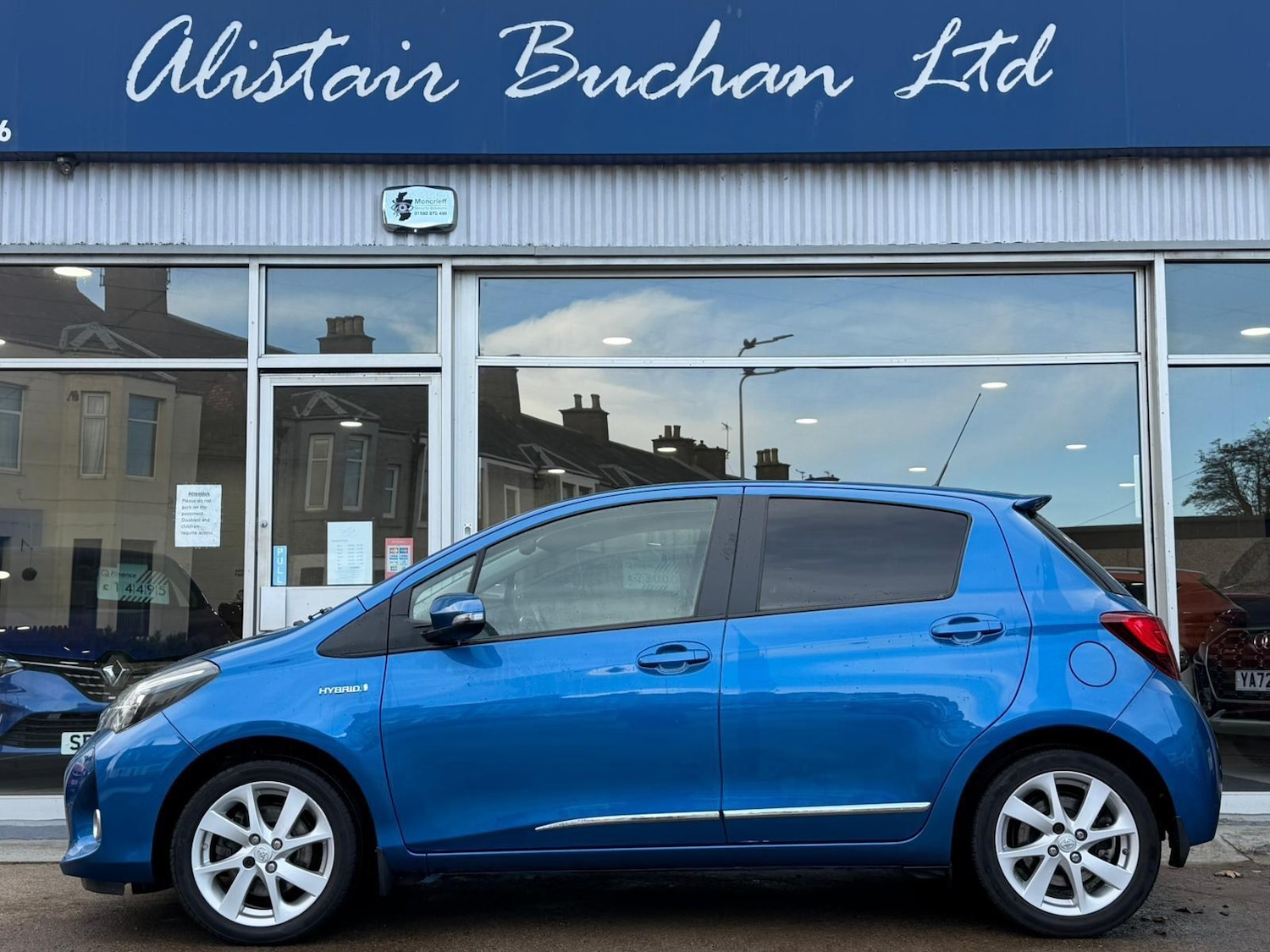 Used Toyota Yaris for sale - 77883025: Photo 3