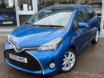 Used Toyota Yaris 2015 for sale - 77883025: Photo