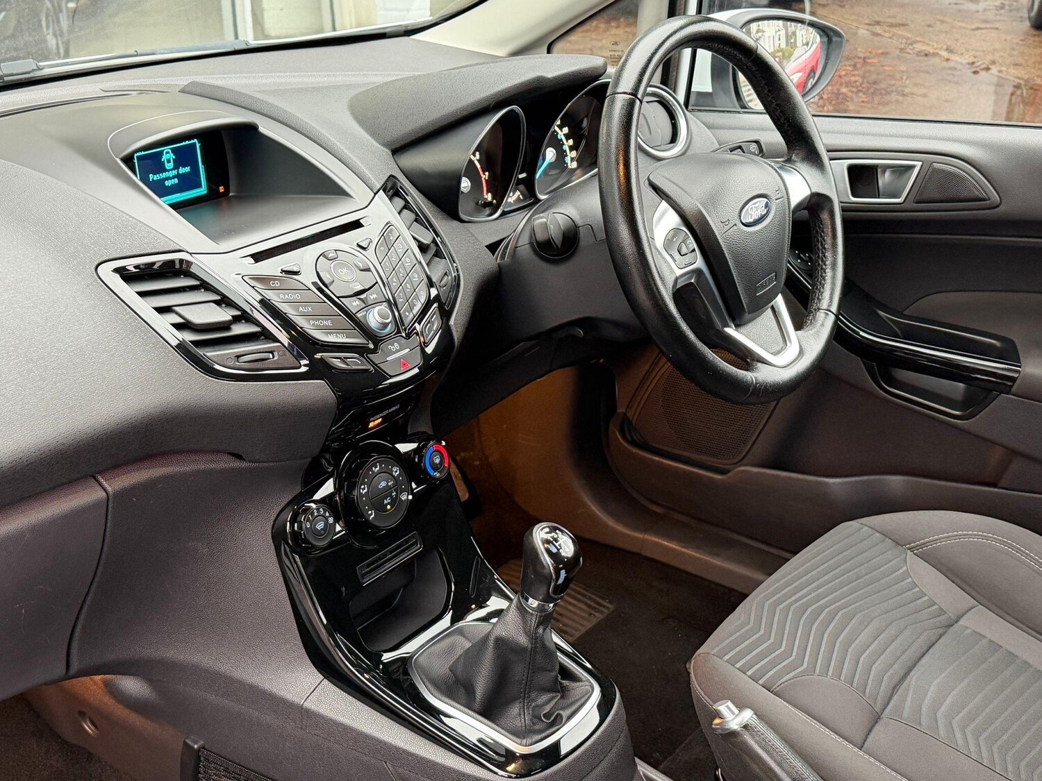 Used Ford Fiesta 2015 for sale - 77940524: Photo 7