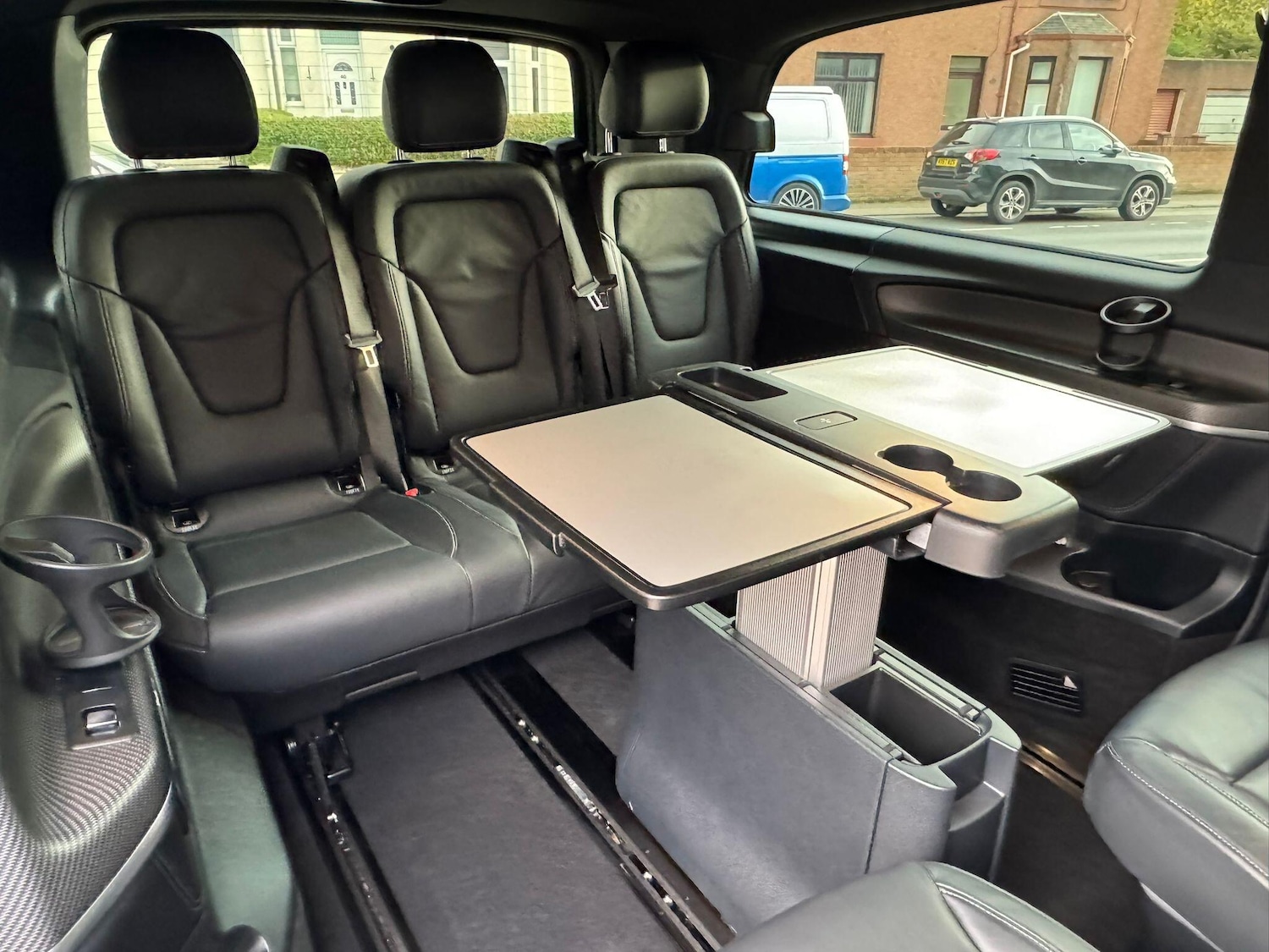 Used Mercedes-Benz V-Class 2023 for sale - 76647575: Photo 10