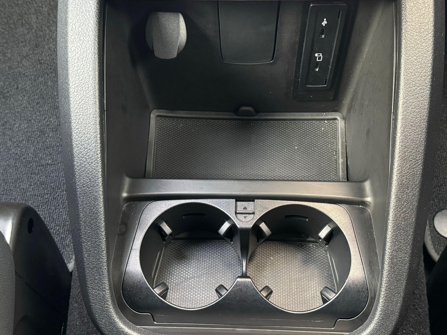 Used Mercedes-Benz V-Class 2023 for sale - 76647575: Photo 29