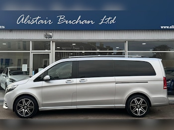 Used Mercedes-Benz V-Class 2023 for sale - 76647575: Photo