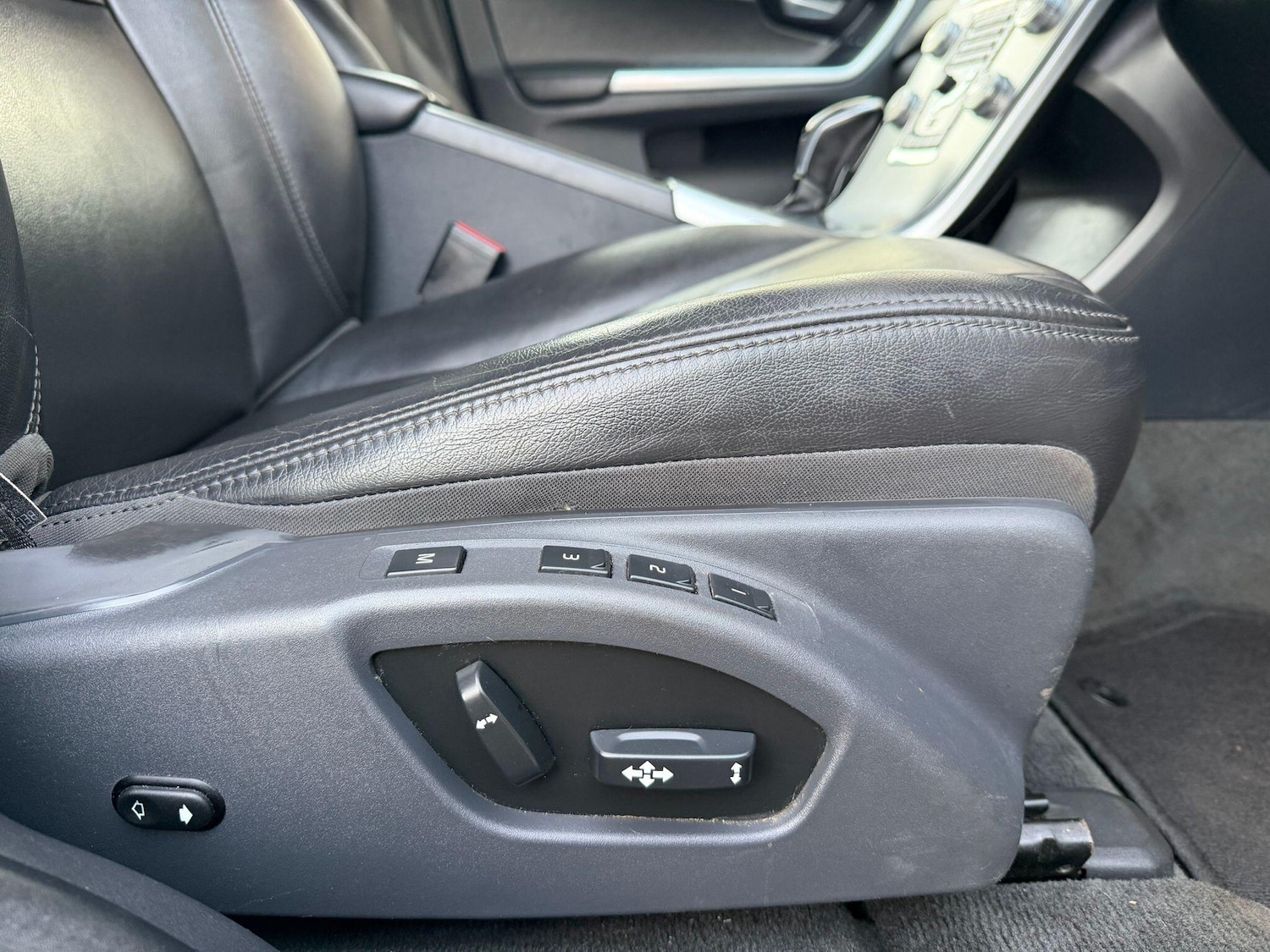 Used Volvo XC60 2016 for sale - 77131013: Photo 13