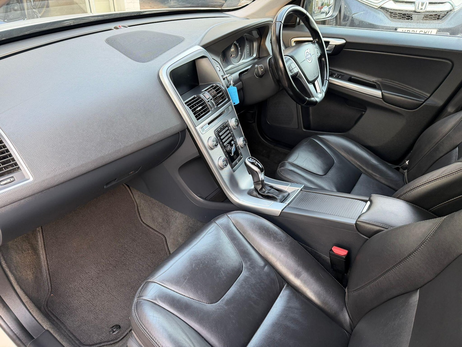 Used Volvo XC60 2016 for sale - 77131013: Photo 29