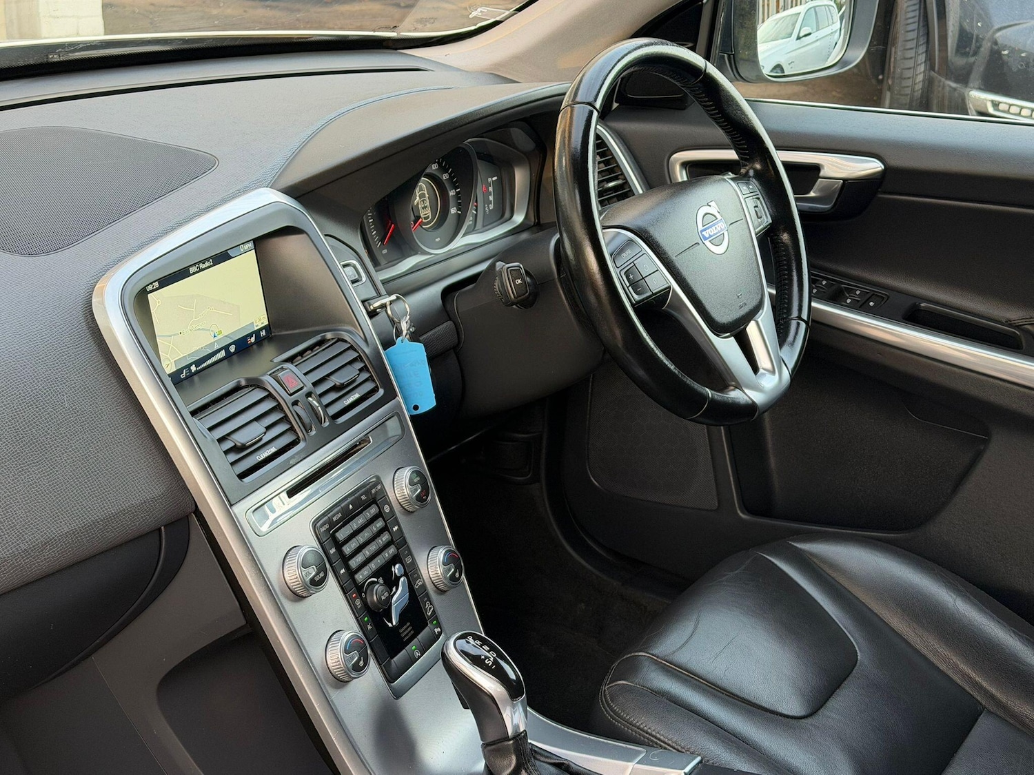 Used Volvo XC60 2016 for sale - 77131013: Photo 6