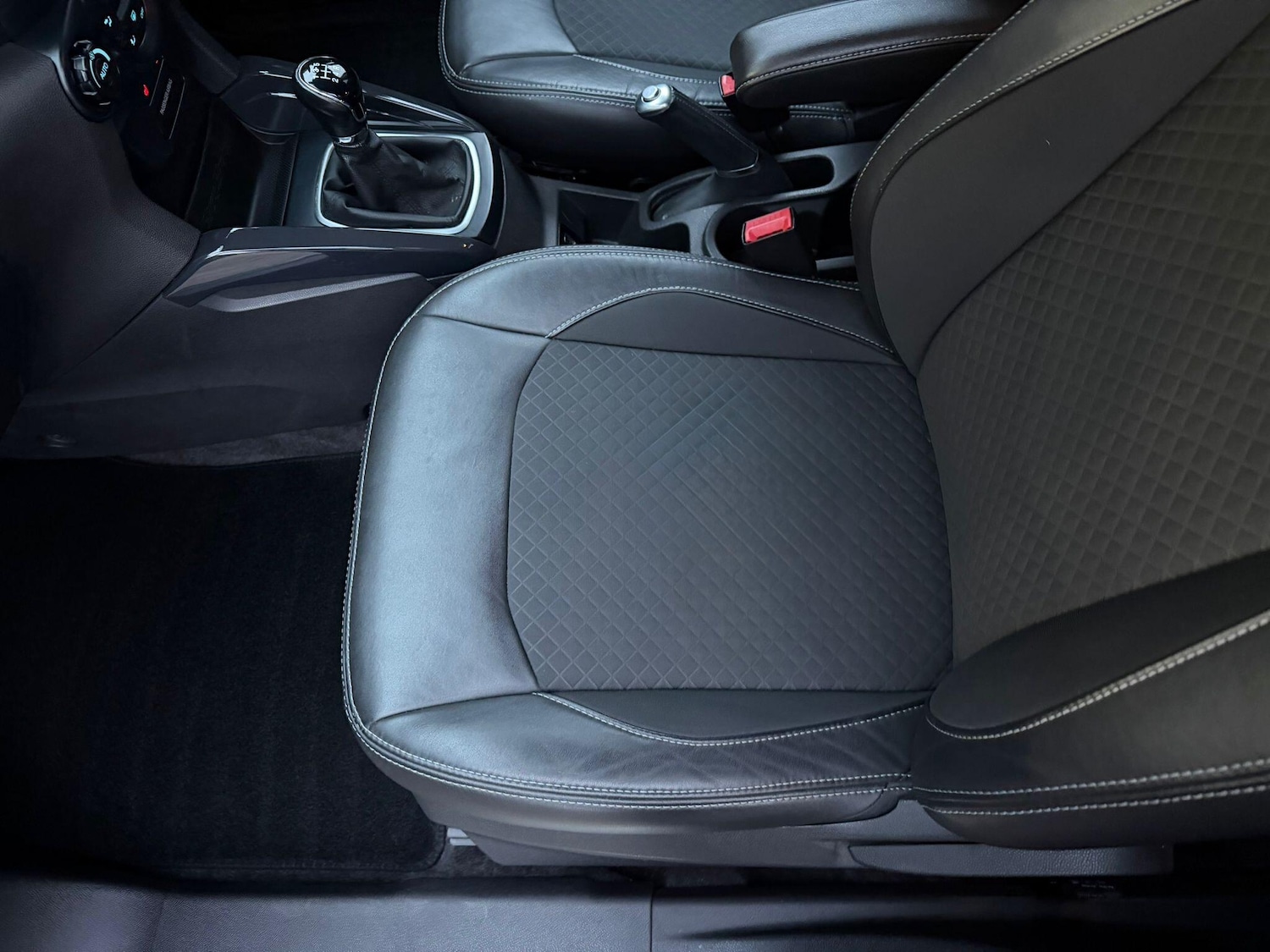 Used Ford Ecosport 2016 for sale - 76839803: Photo 24