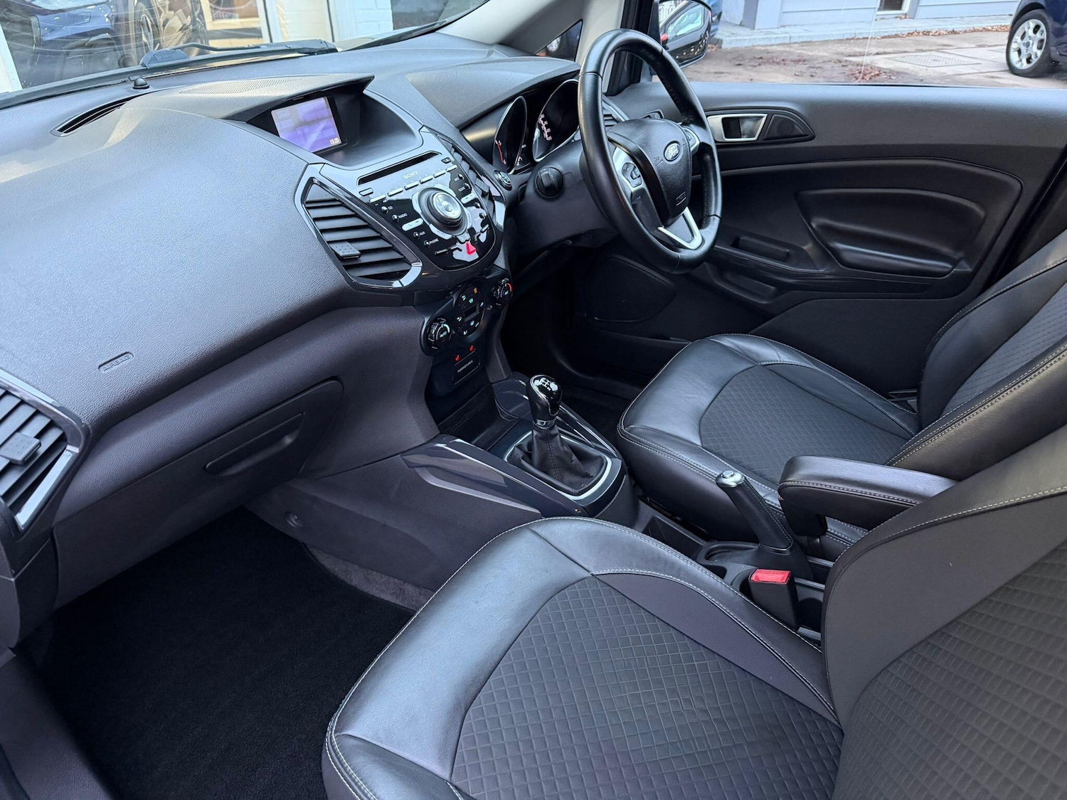 Used Ford Ecosport 2016 for sale - 76839803: Photo 25