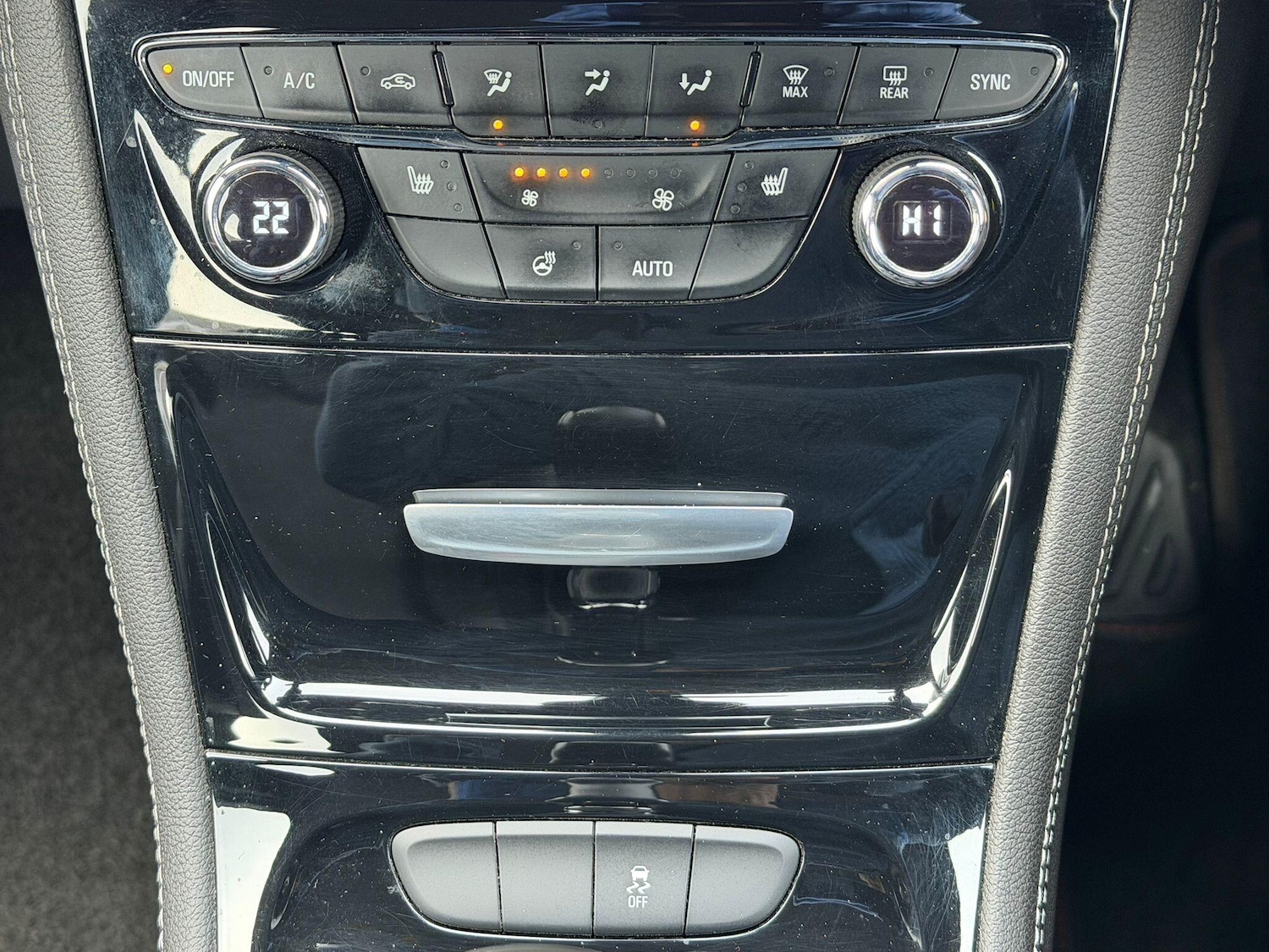 Used Vauxhall Astra for sale - 77331296: Photo 12