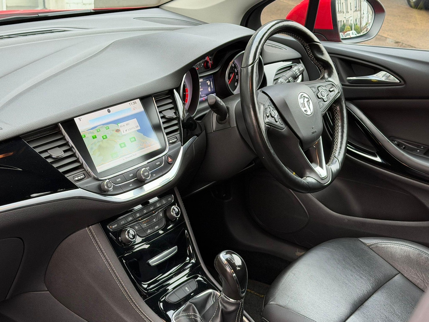 Used Vauxhall Astra for sale - 77331296: Photo 4