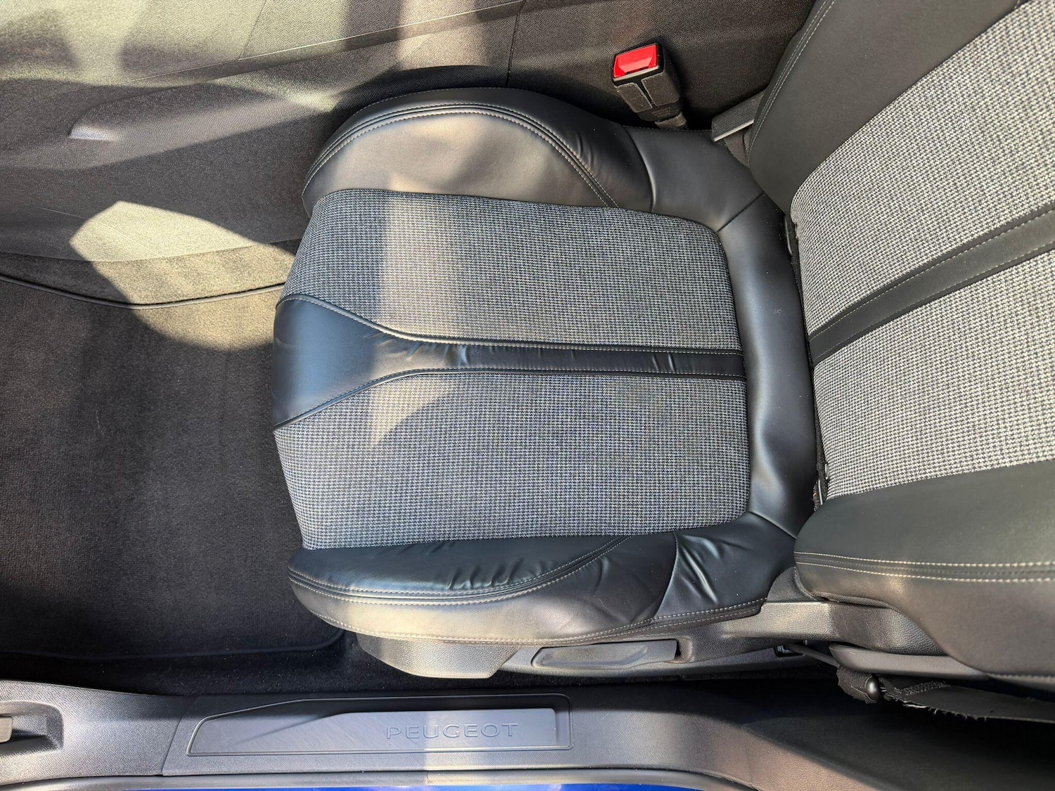 Used Peugeot 3008 2018 for sale - 77737314: Photo 10