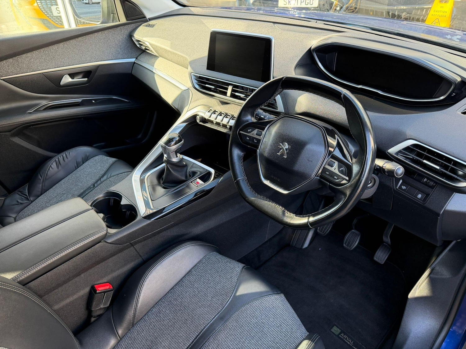 Used Peugeot 3008 2018 for sale - 77737314: Photo 5