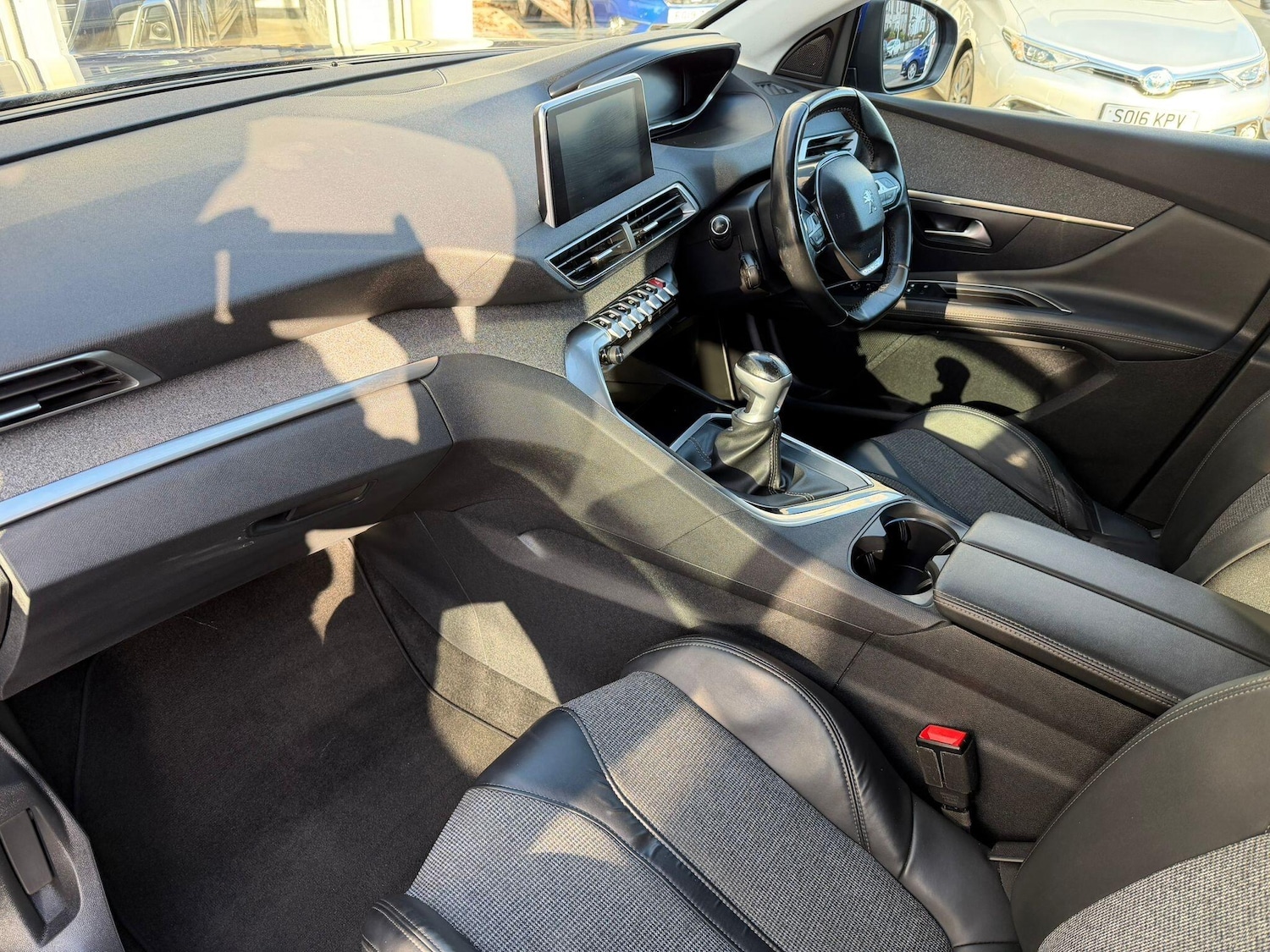 Used Peugeot 3008 2018 for sale - 77737314: Photo 6