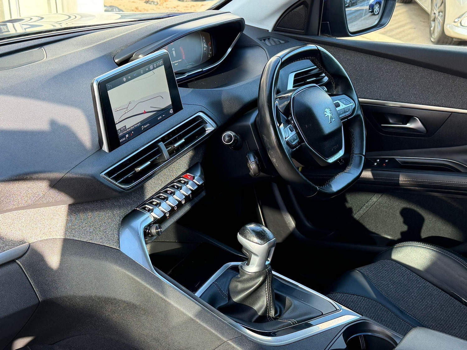 Used Peugeot 3008 2018 for sale - 77737314: Photo 8