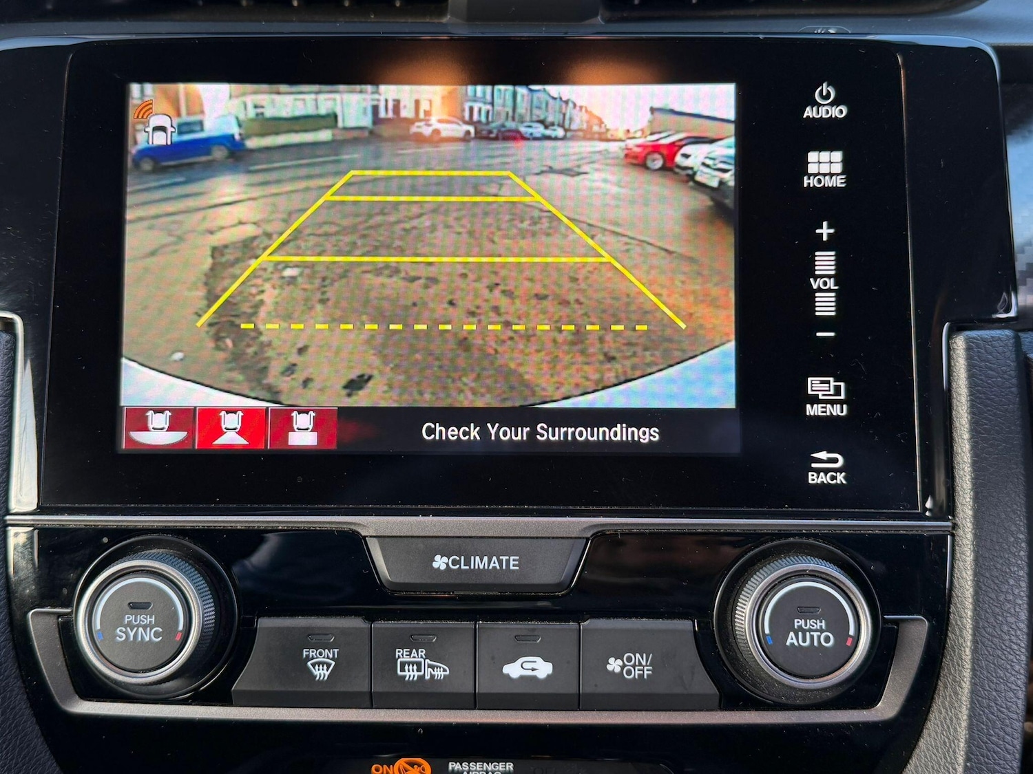 Used Honda Civic 2018 for sale - 76771980: Photo 17