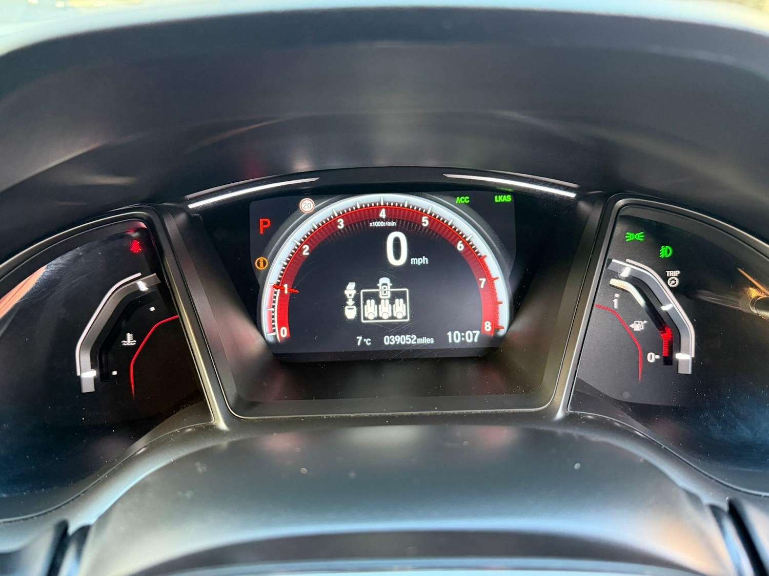 Used Honda Civic 2018 for sale - 76771980: Photo 20