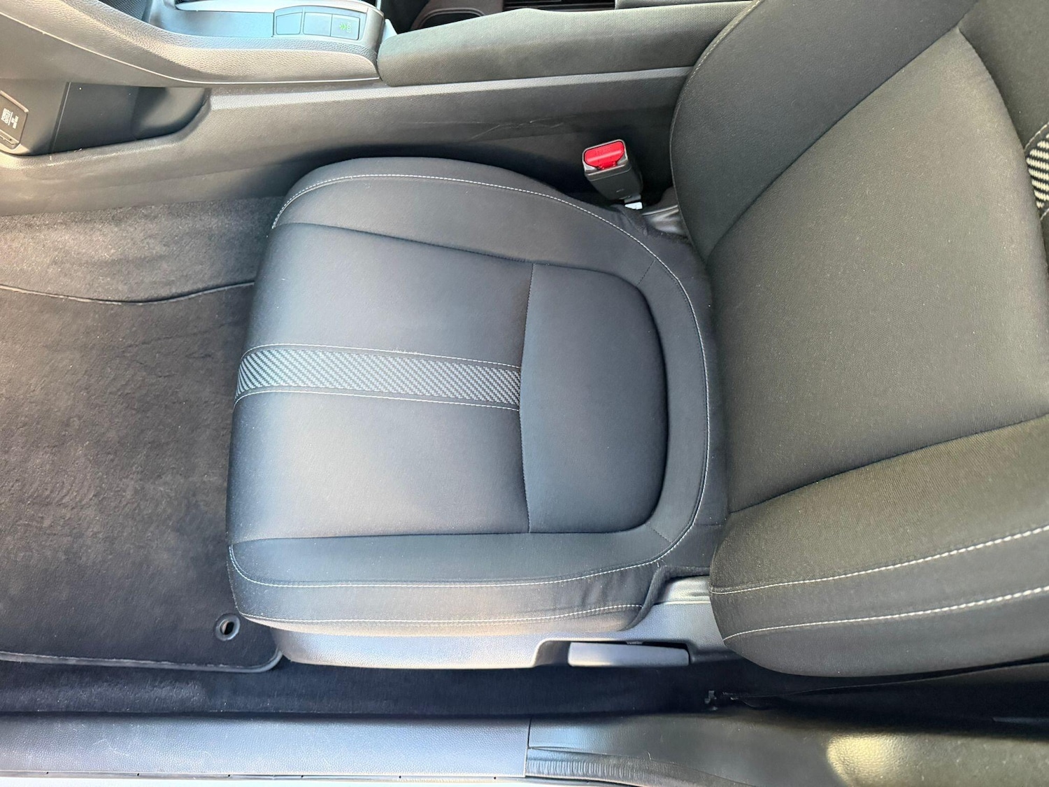 Used Honda Civic 2018 for sale - 76771980: Photo 23