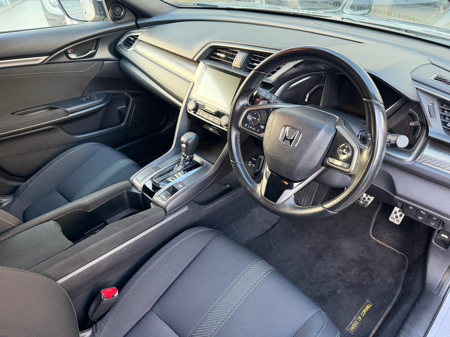 Used Honda Civic 2018 for sale - 76771980: Photo 24