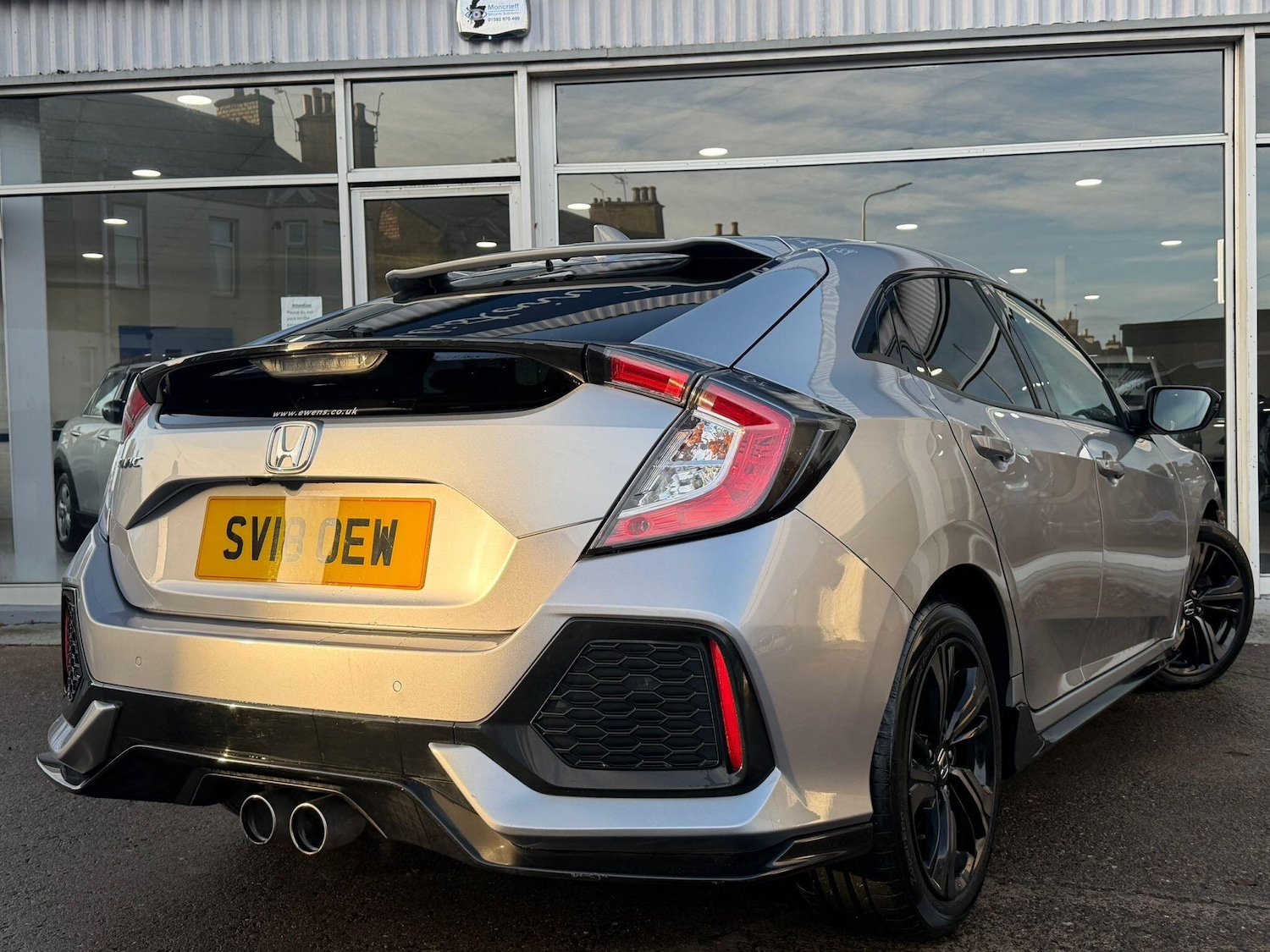 Used Honda Civic 2018 for sale - 76771980: Photo 3