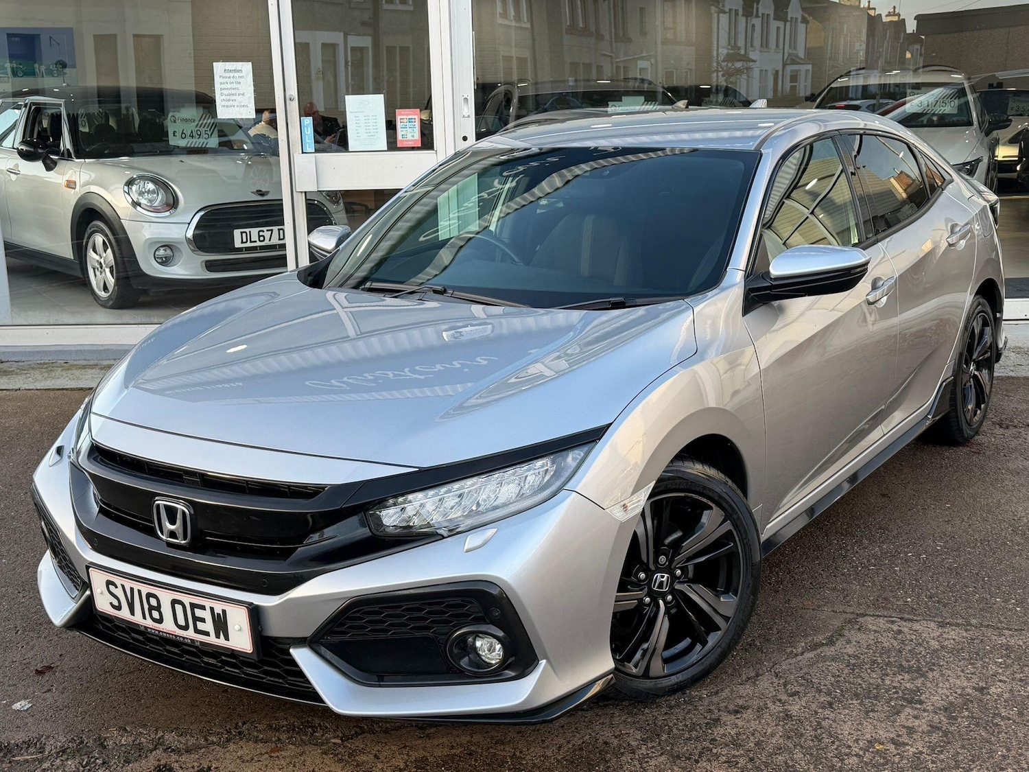 Used Honda Civic 2018 for sale - 76771980: Photo 5