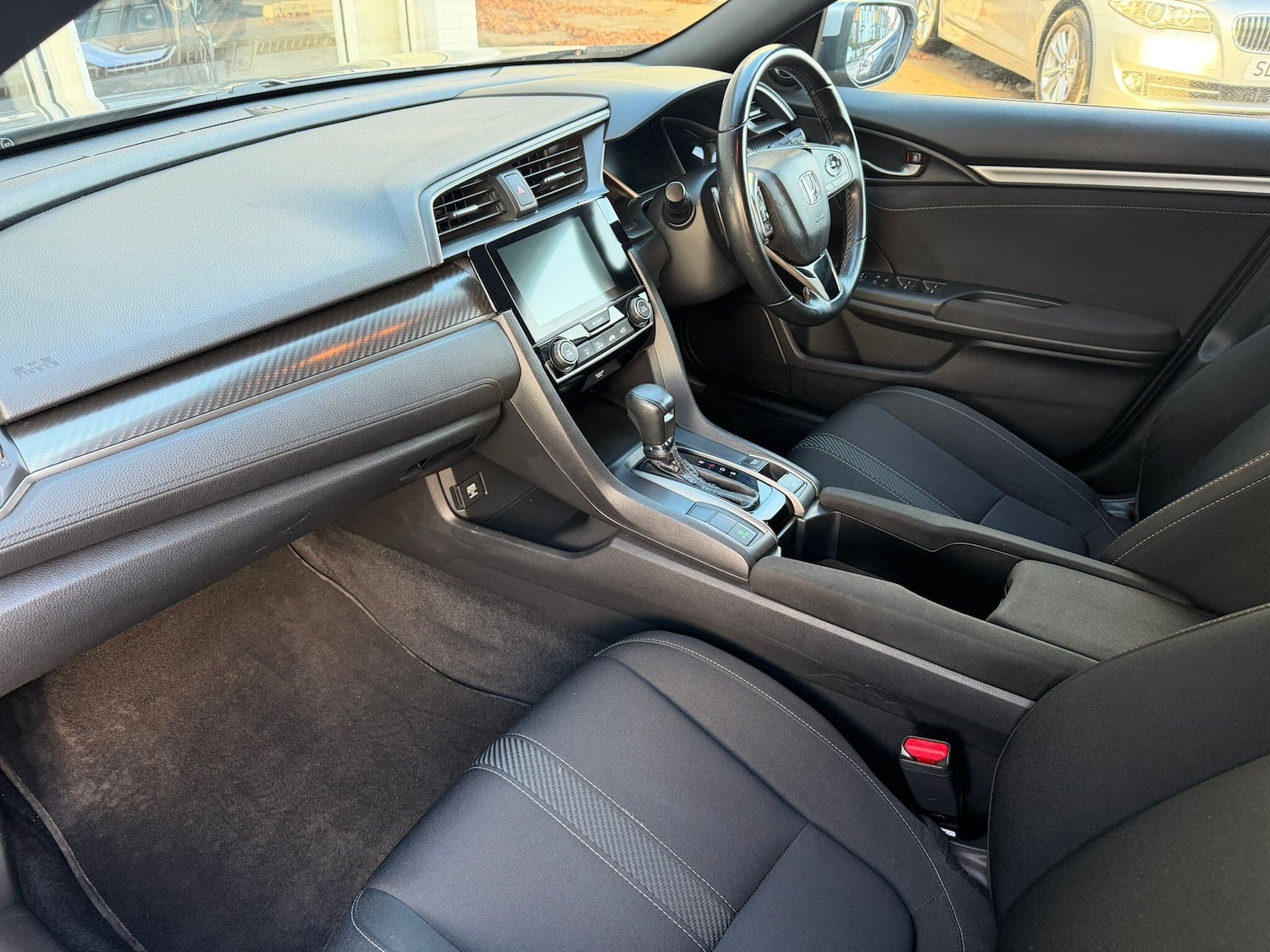 Used Honda Civic 2018 for sale - 76771980: Photo 7