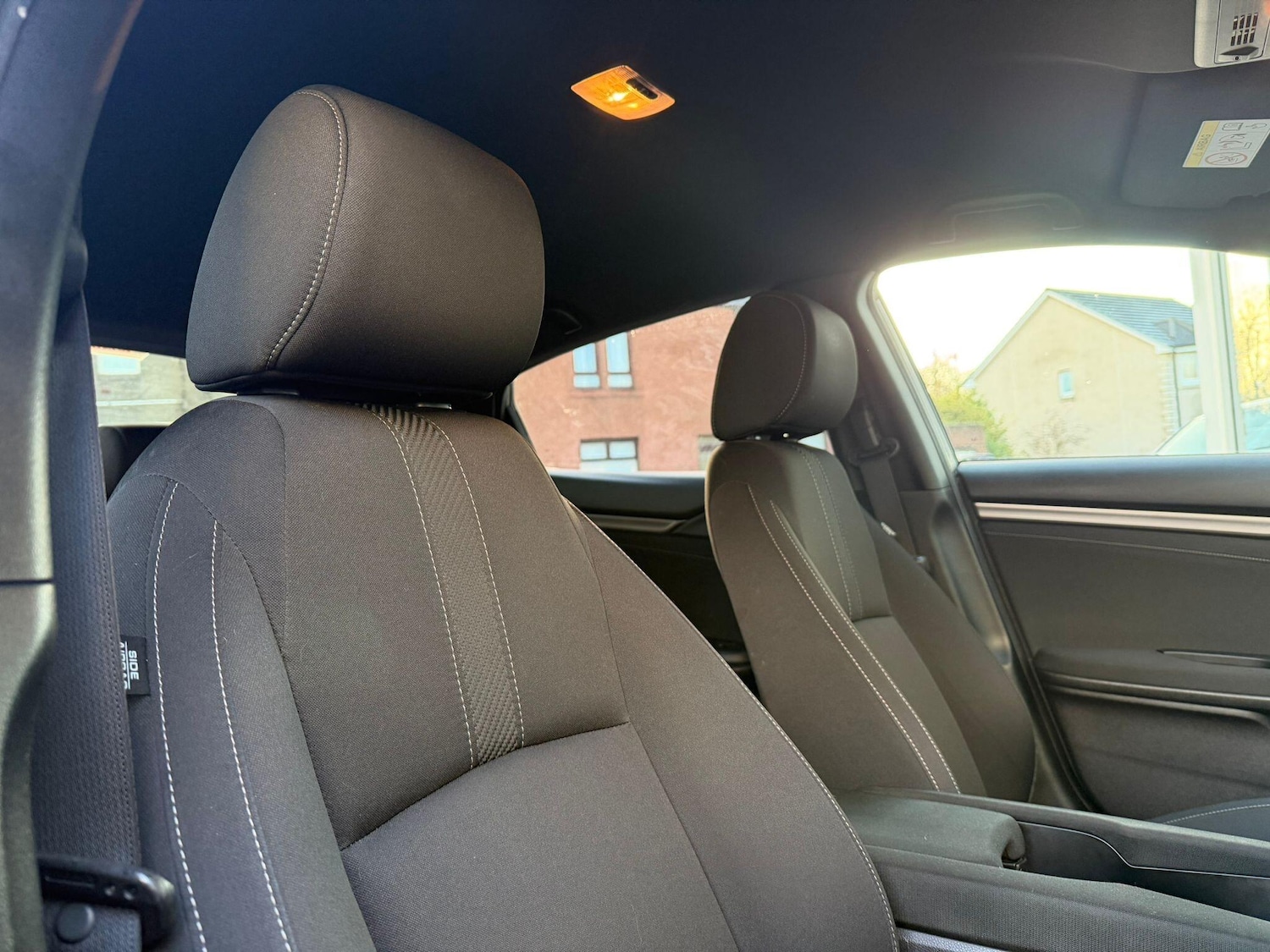 Used Honda Civic 2018 for sale - 76771980: Photo 8