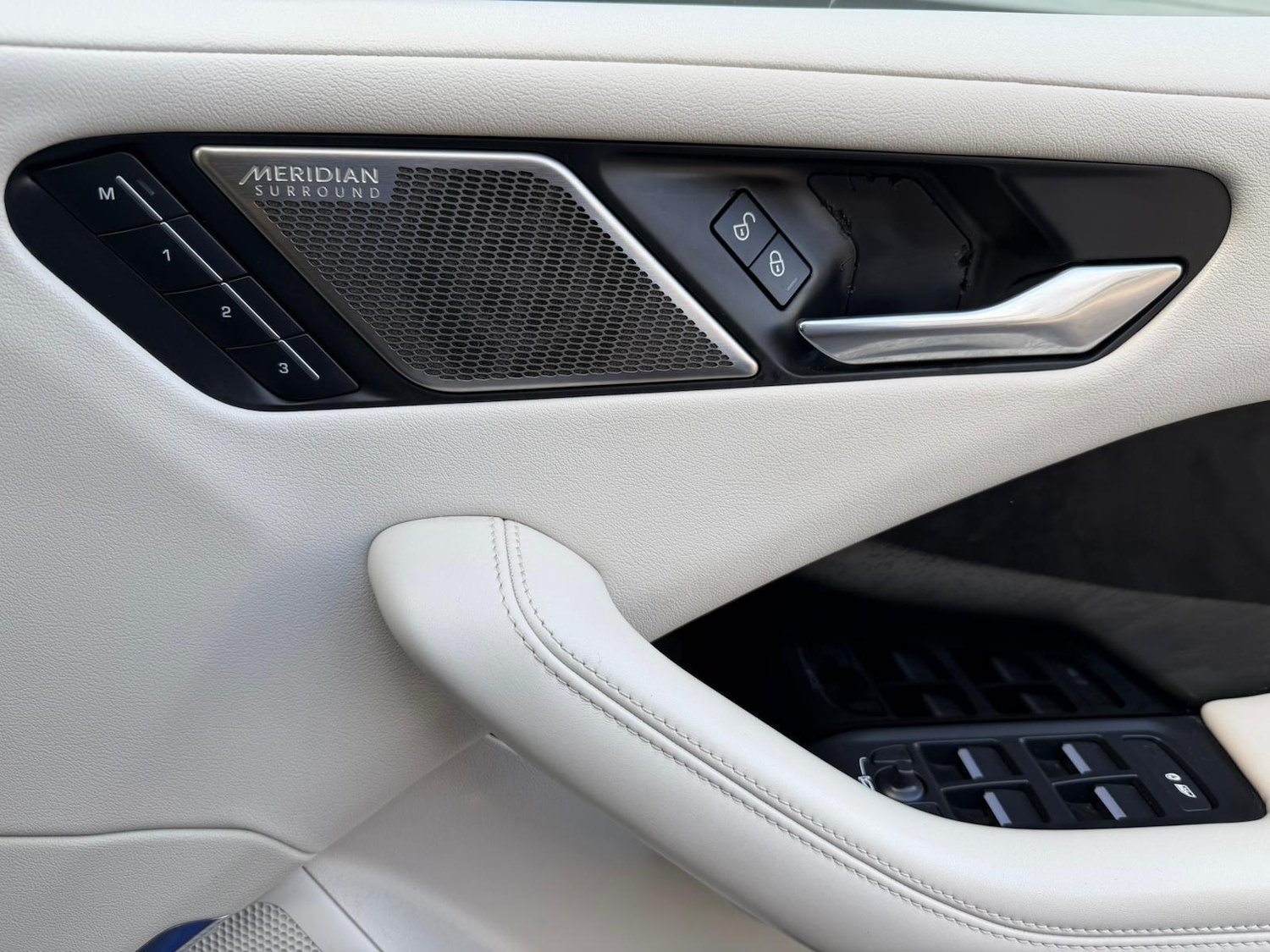 Used Jaguar I-Pace 2019 for sale - 76647602: Photo 16