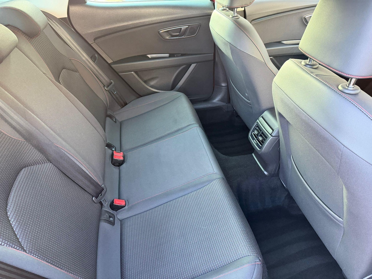 Used SEAT Leon 2017 for sale - 76801970: Photo 9