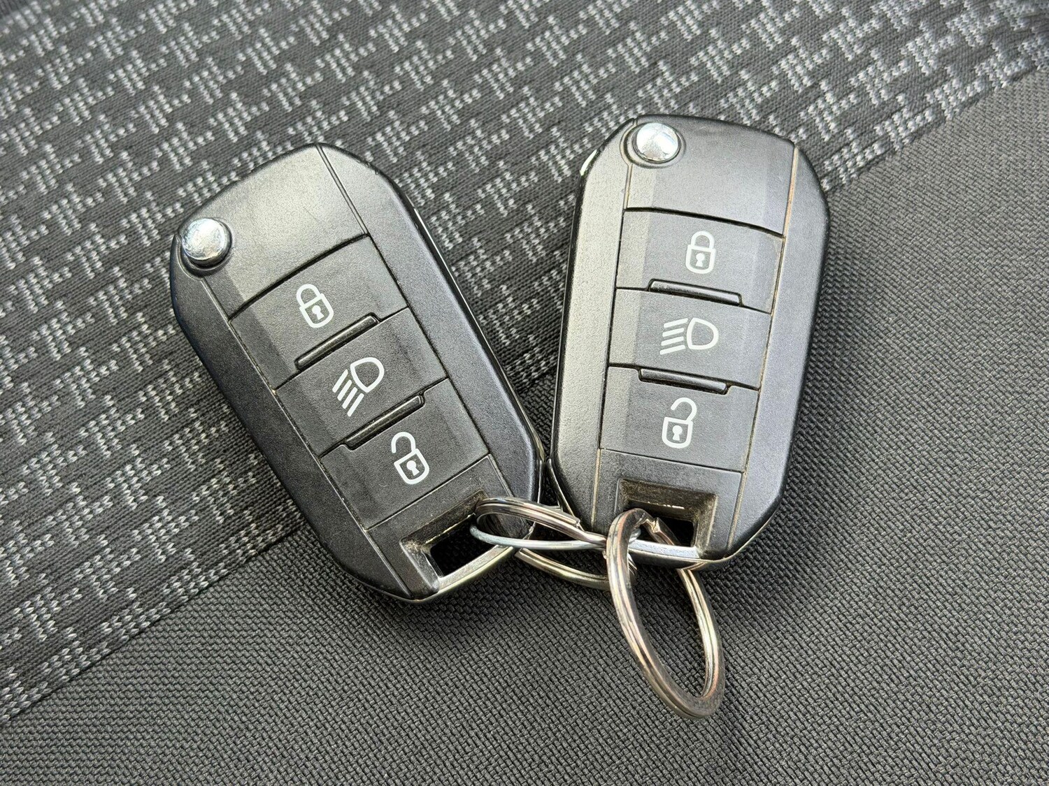 Used Peugeot 3008 2017 for sale - 76646067: Photo 13