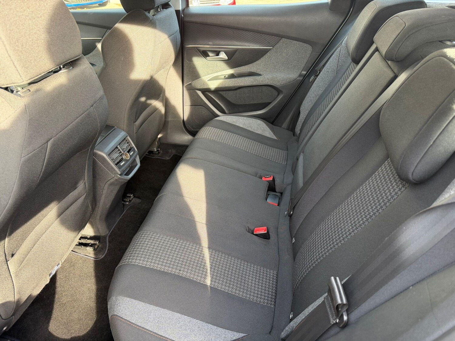 Used Peugeot 3008 2017 for sale - 76646067: Photo 9