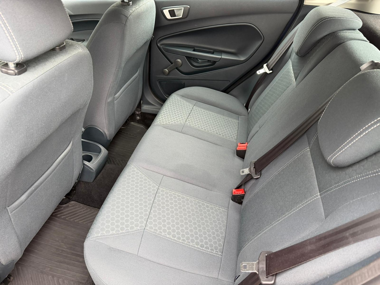 Used Ford Fiesta 2012 for sale - 76989678: Photo 9