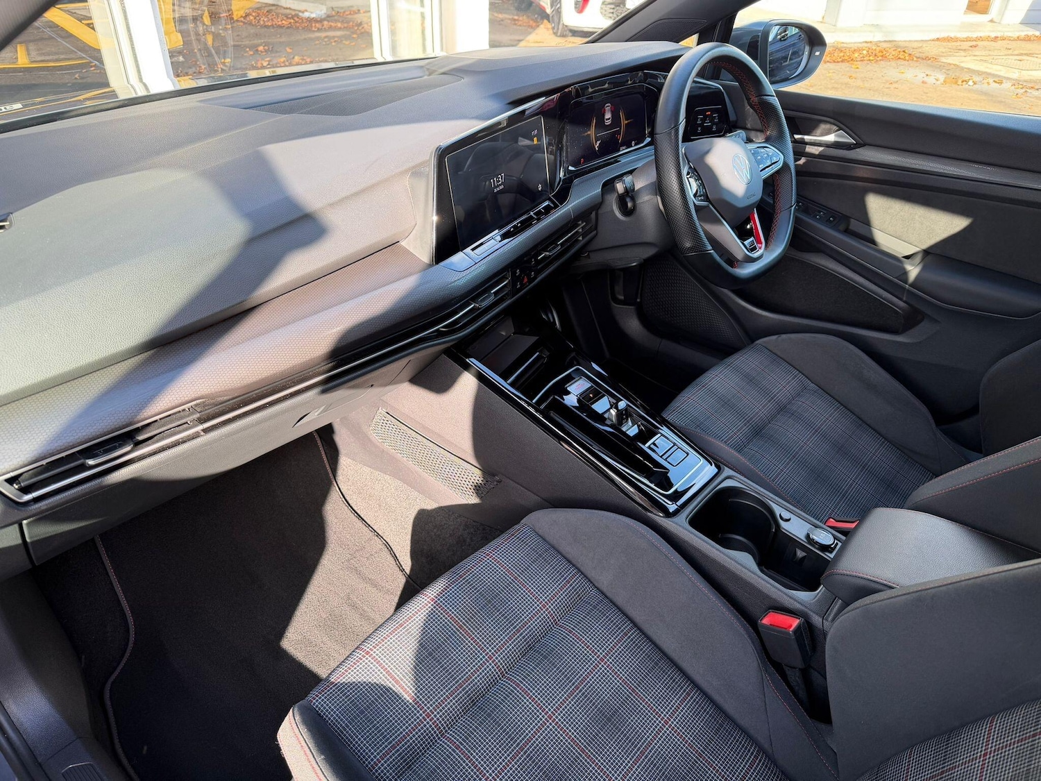 Used Volkswagen Golf 2023 for sale - 76647546: Photo 5