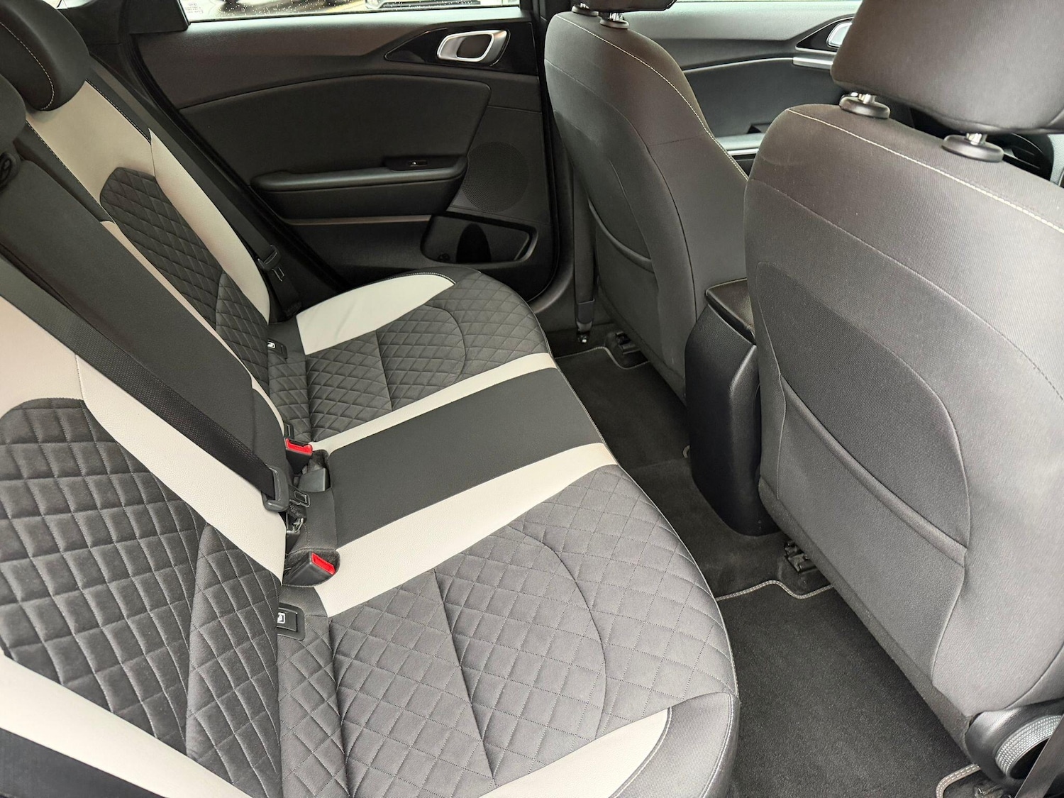 Used Kia Ceed 2021 for sale - 76700997: Photo 10