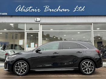 Used Kia Ceed 2021 for sale - 76700997: Photo