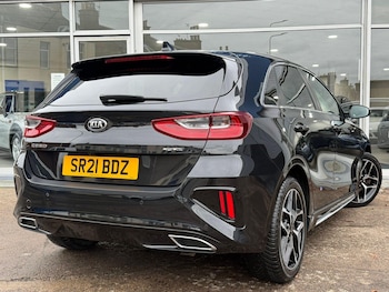 Used Kia Ceed 2021 for sale - 76700997: Photo