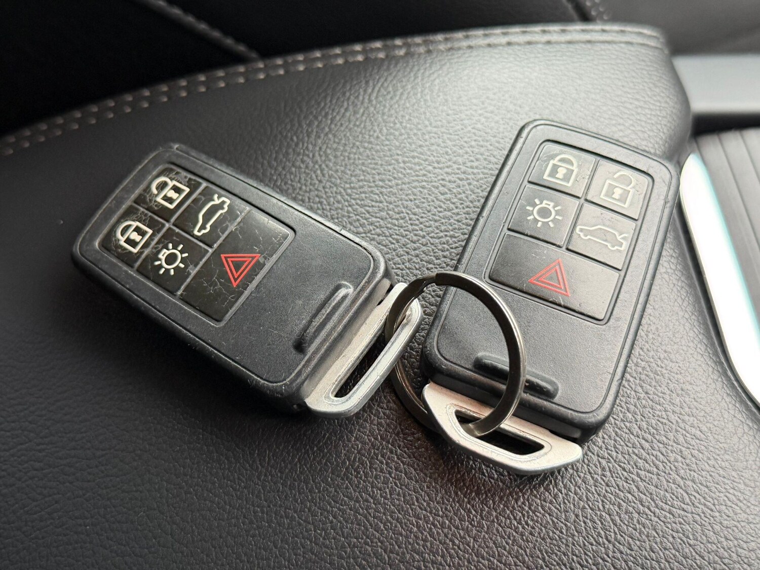 Used Volvo XC60 2015 for sale - 76647510: Photo 14