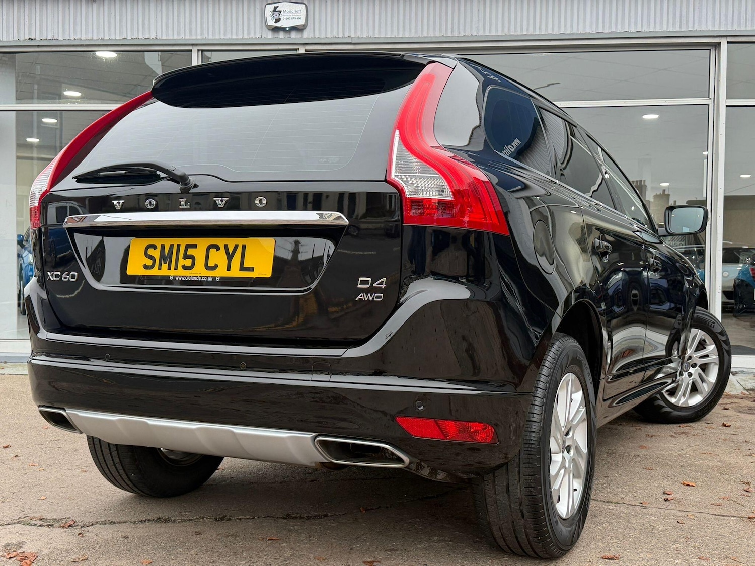 Used Volvo XC60 2015 for sale - 76647510: Photo 3