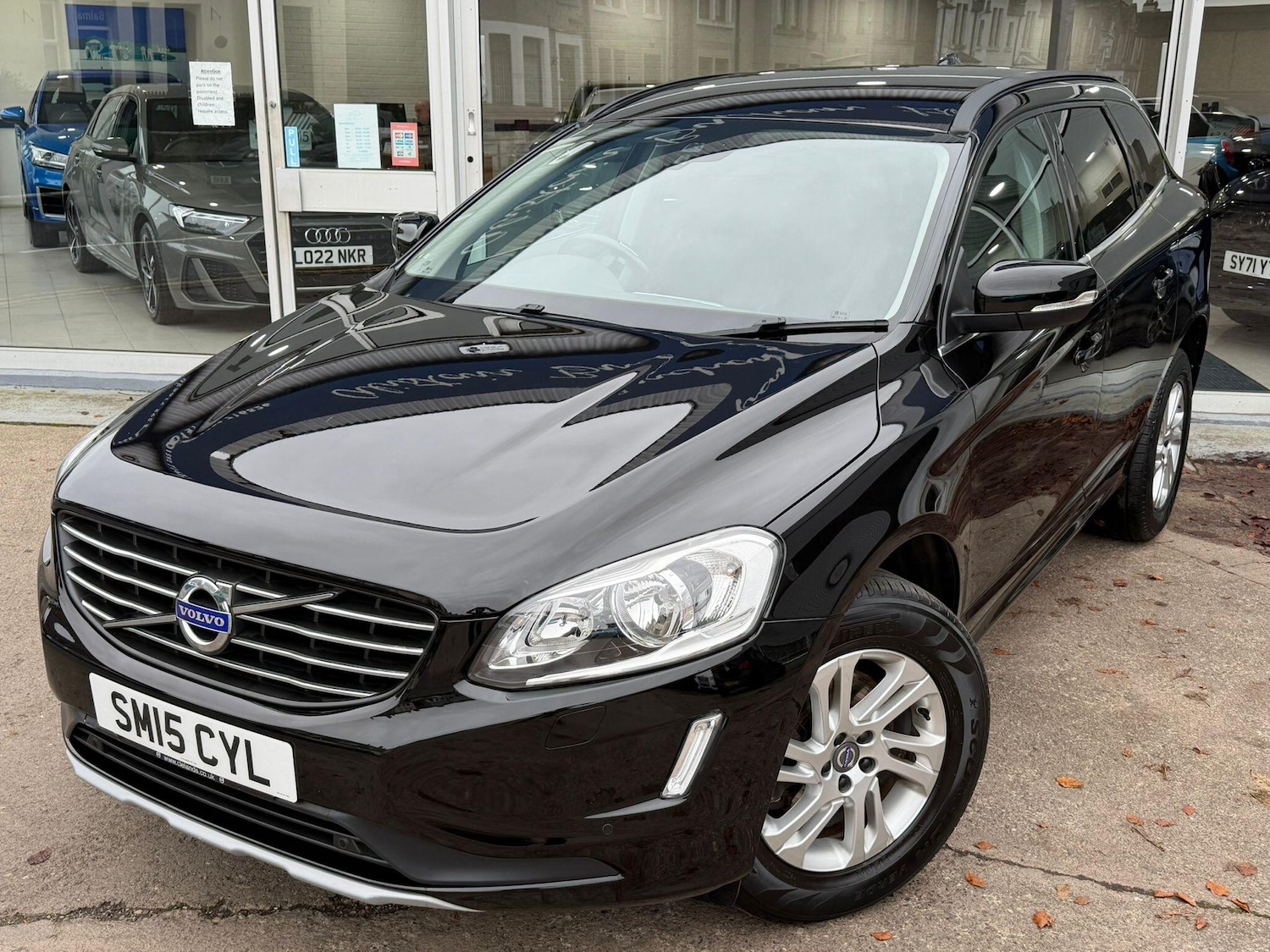 Used Volvo XC60 2015 for sale - 76647510: Photo 5