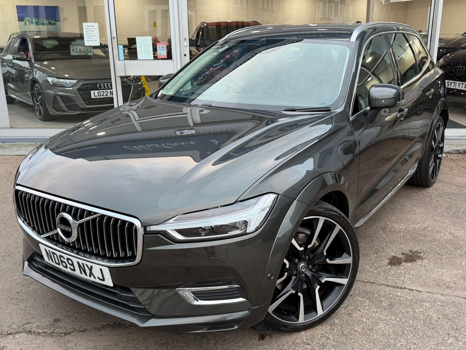 Used Volvo XC60 2020 for sale - 76647550: Photo 4