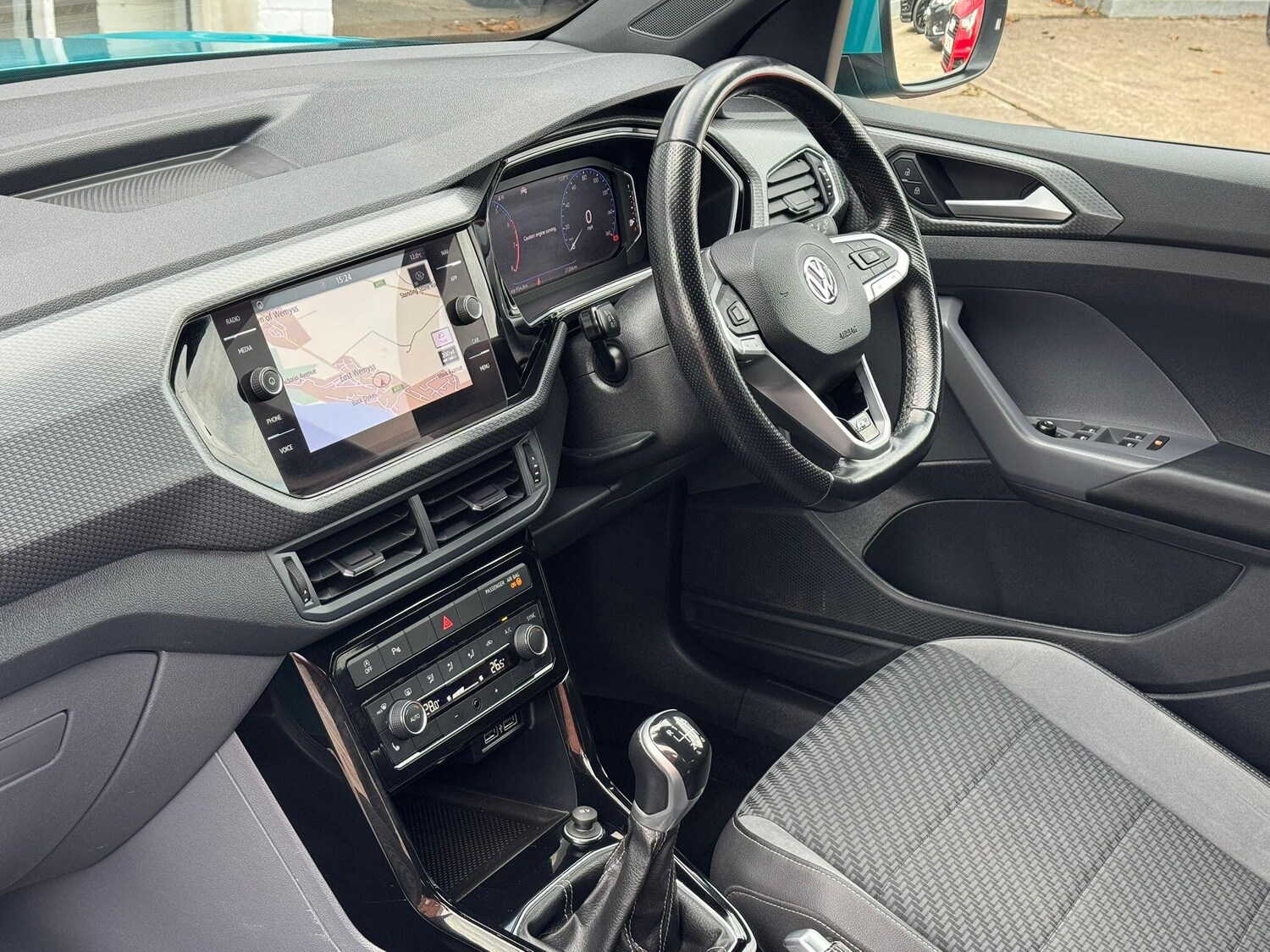 Used Volkswagen T-Cross 2020 for sale - 77467996: Photo 6