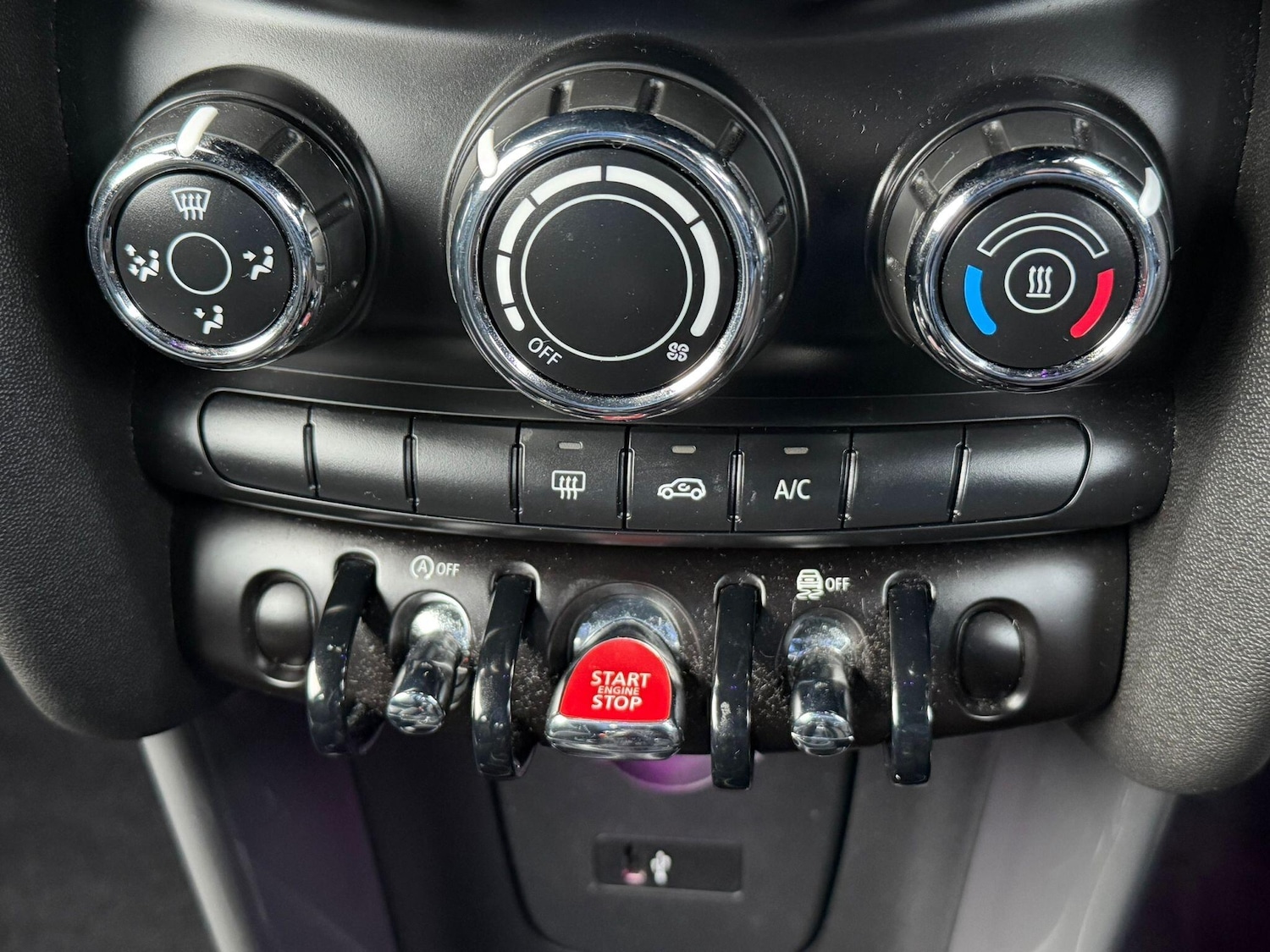 Used MINI Hatch 2019 for sale - 77119628: Photo 13