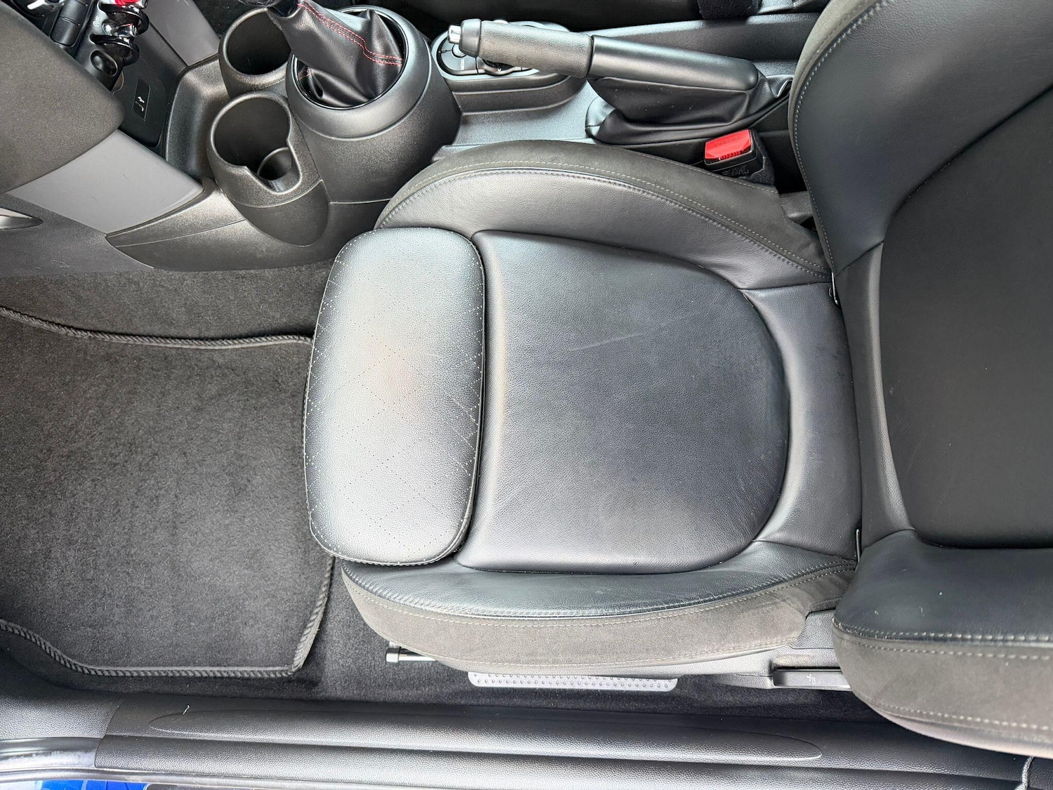 Used MINI Hatch 2019 for sale - 77119628: Photo 23